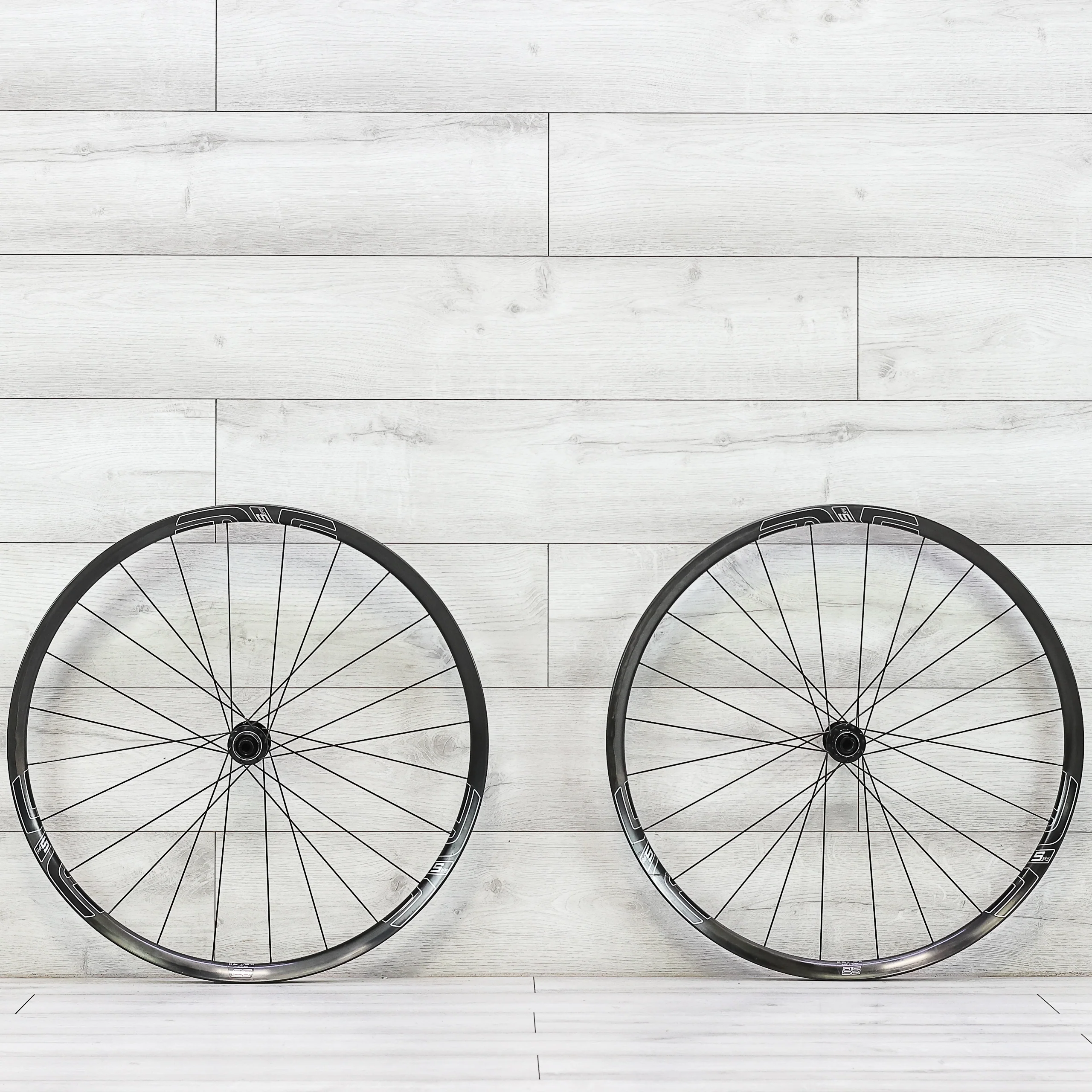 ENVE M525 Carbon MTB Disc Wheelset - 29", Tubeless, Center Lock, SRAM XD 12-Speed - Image 6