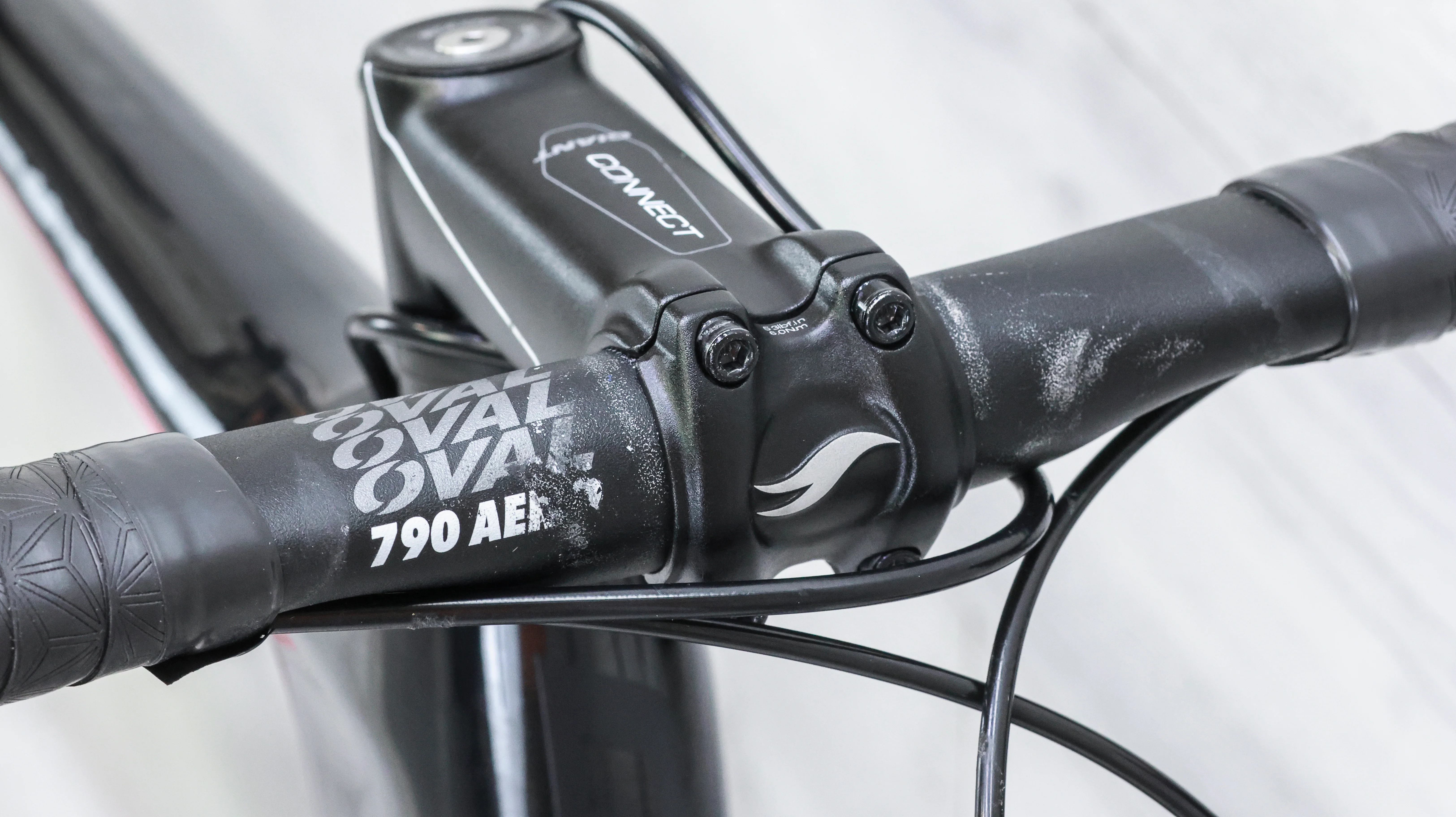 Giant Defy Advanced 1 Road Bike - 2019, X-Large - Image 18