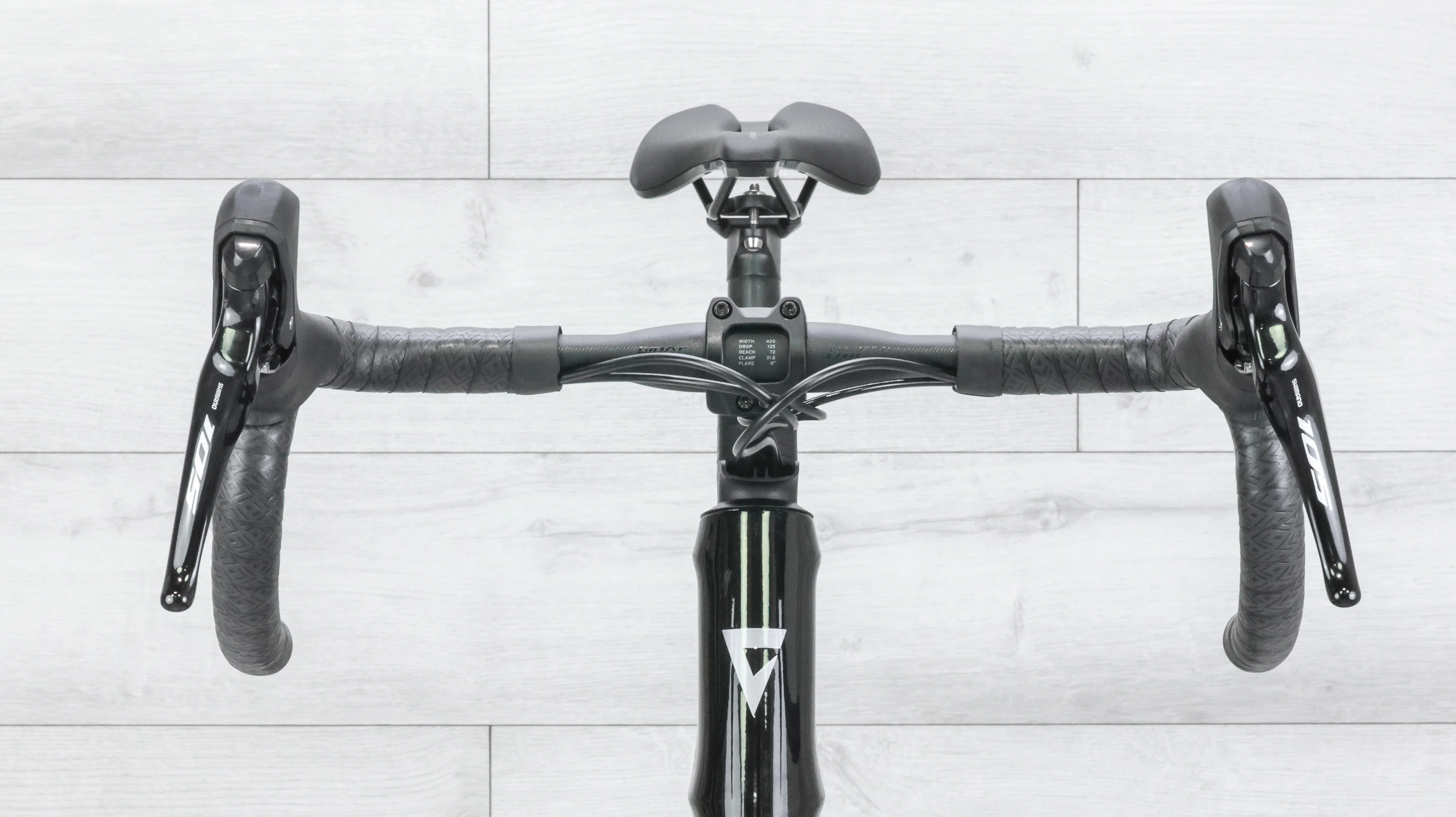 Giant Defy Advanced 2 Road Bike - 2025, Medium - Image 12