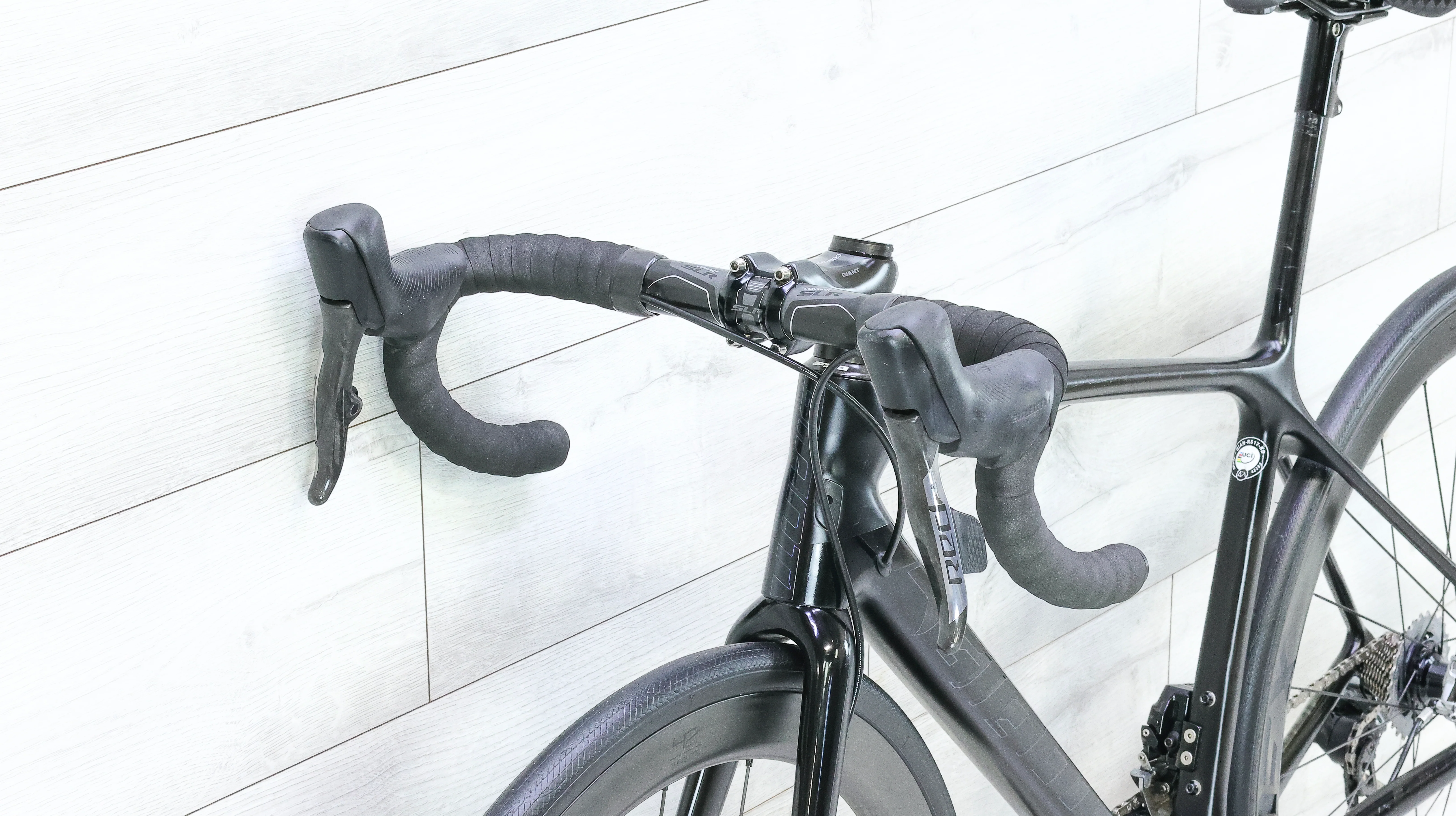 Giant TCR Advanced SL 0 Disc Red Road Bike - 2020, Small - Image 11