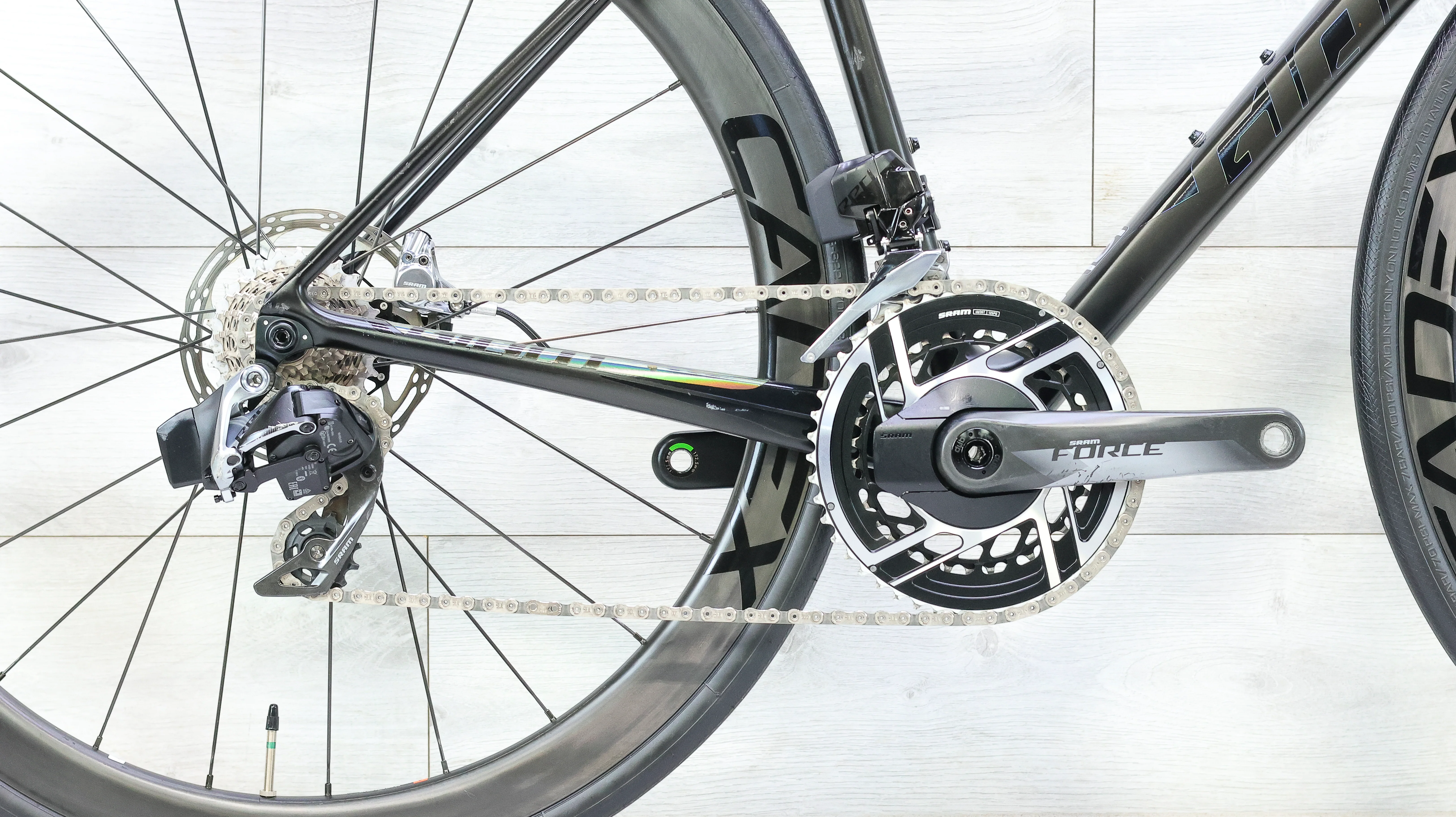Giant TCR Advanced SL 0 Disc Red Road Bike - 2020, Small - Image 5