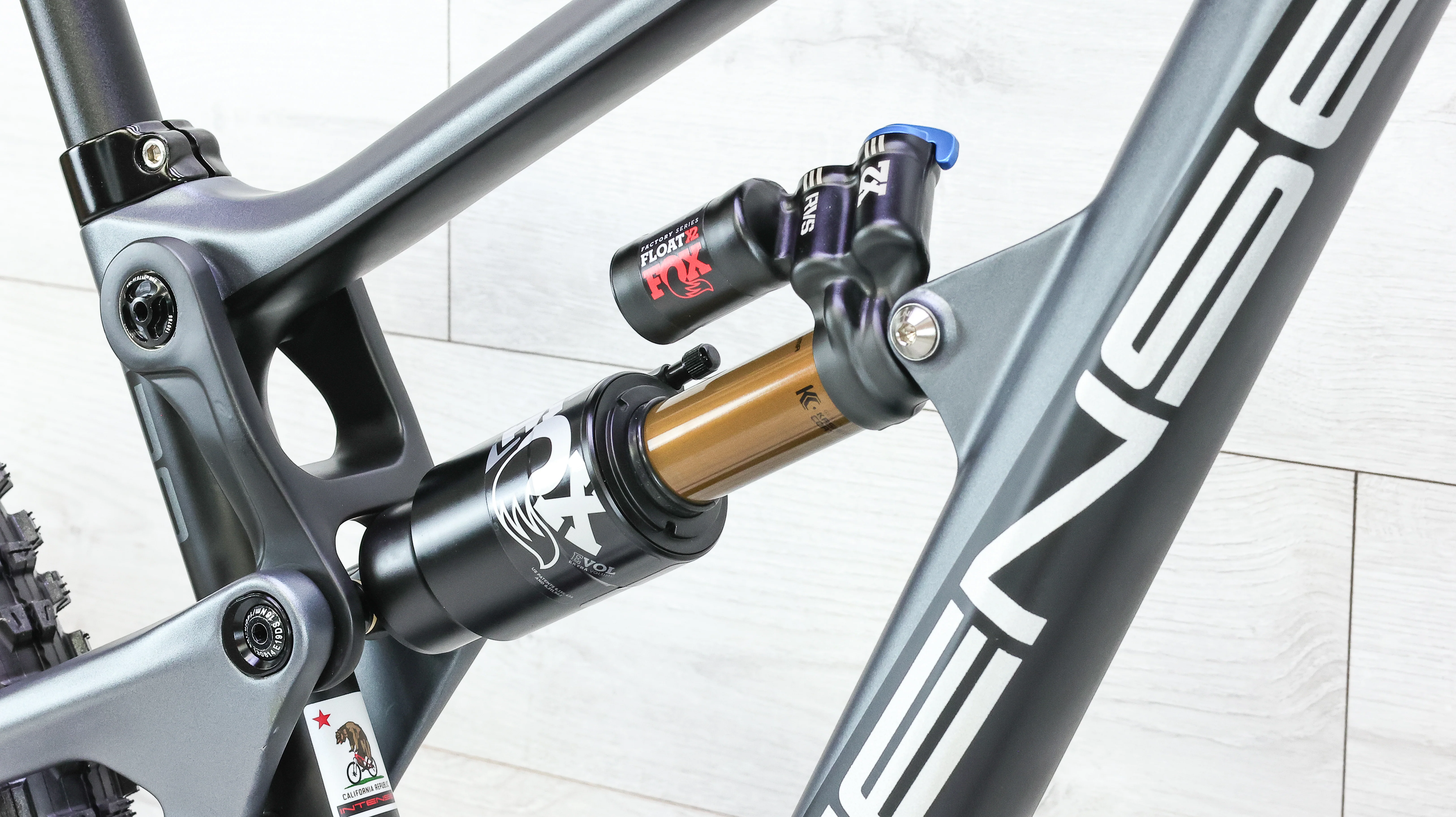 Intense Carbine Pro Mountain Bike - 2020, Small - Image 10
