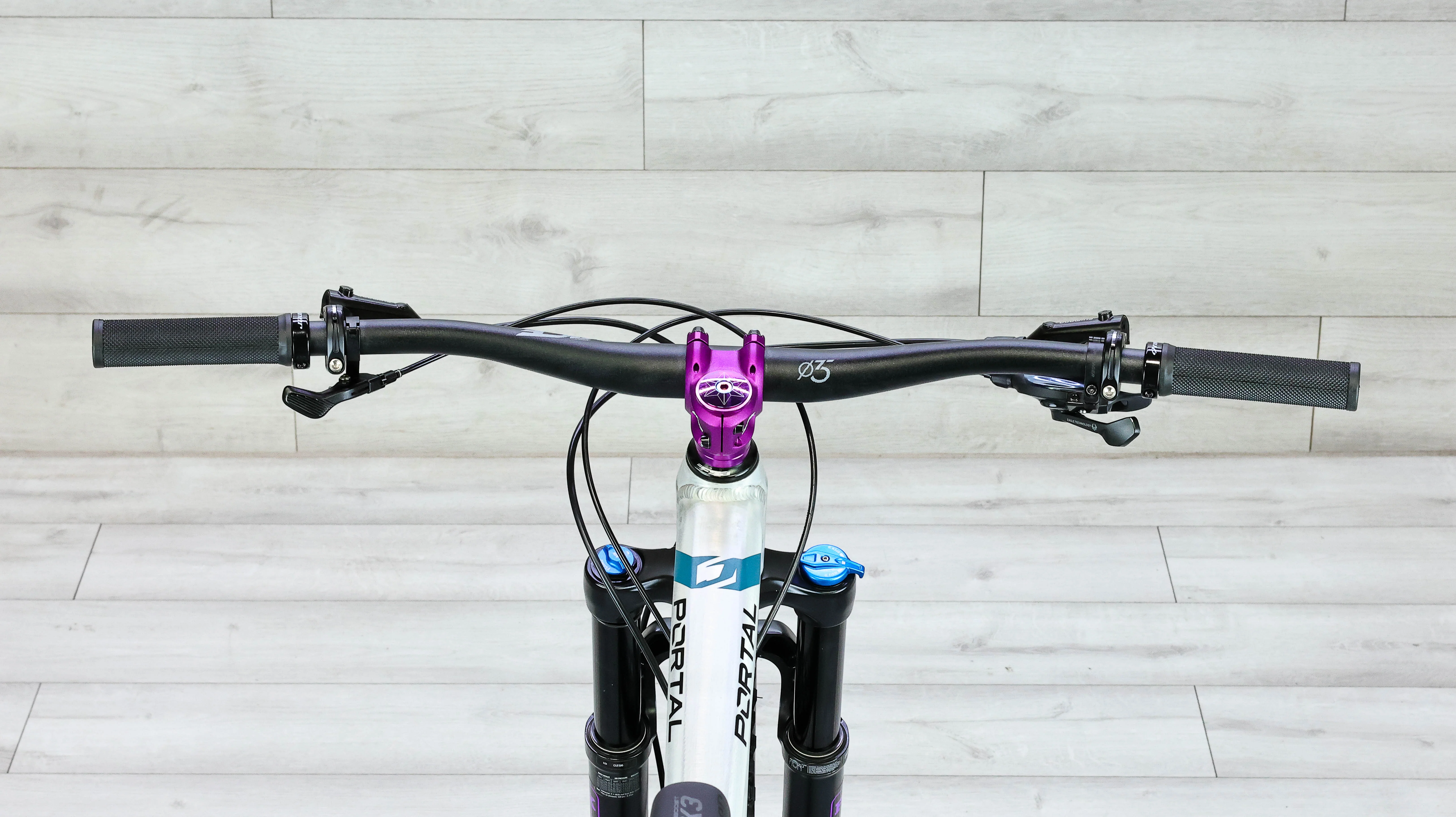 Jamis Portal A1 Mountain Bike - 2020, Small - Image 13