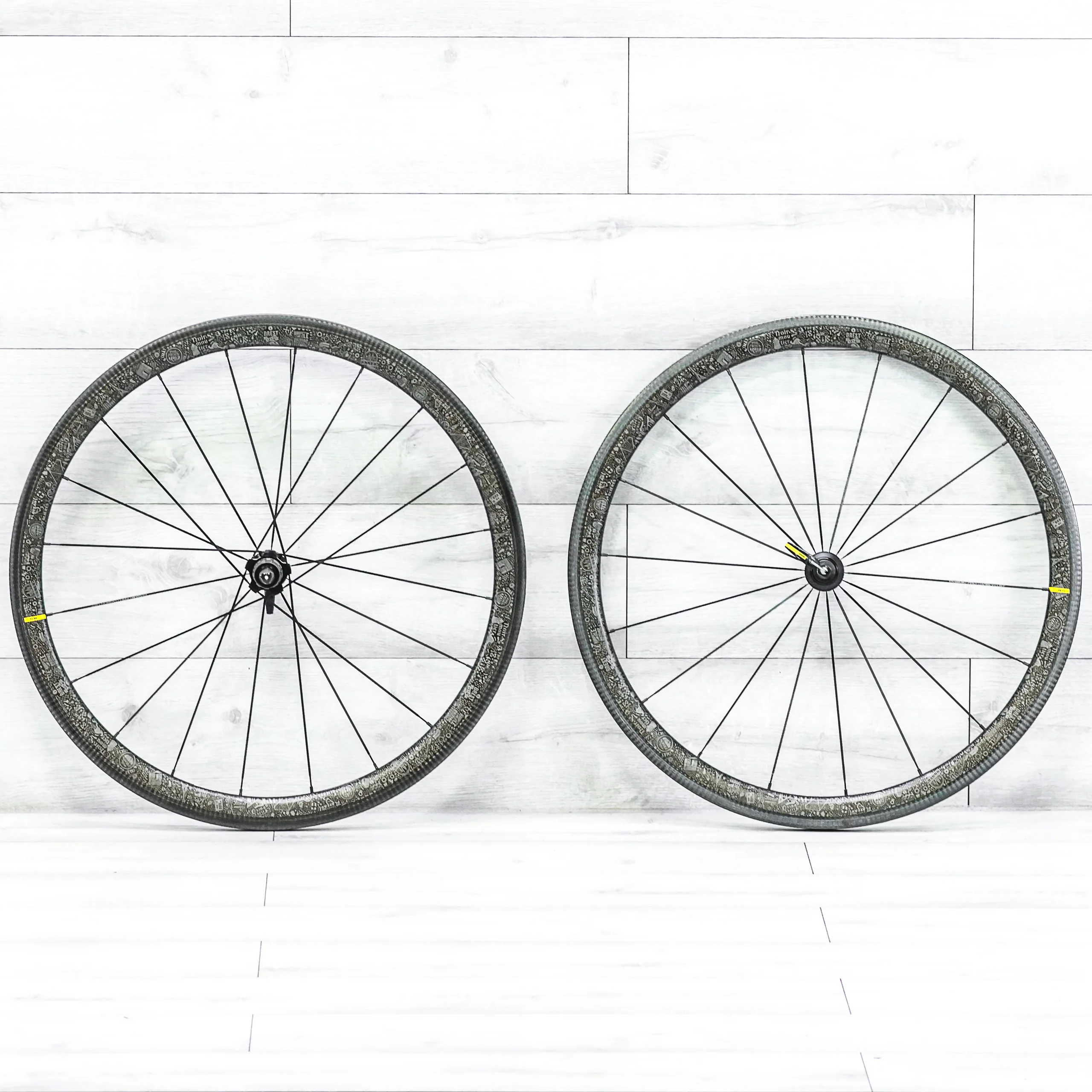 Mavic Cosmic Pro Carbon UST TDF Edition Wheelset – 700c, Rim Brake, Tubeless, HG 11-Speed