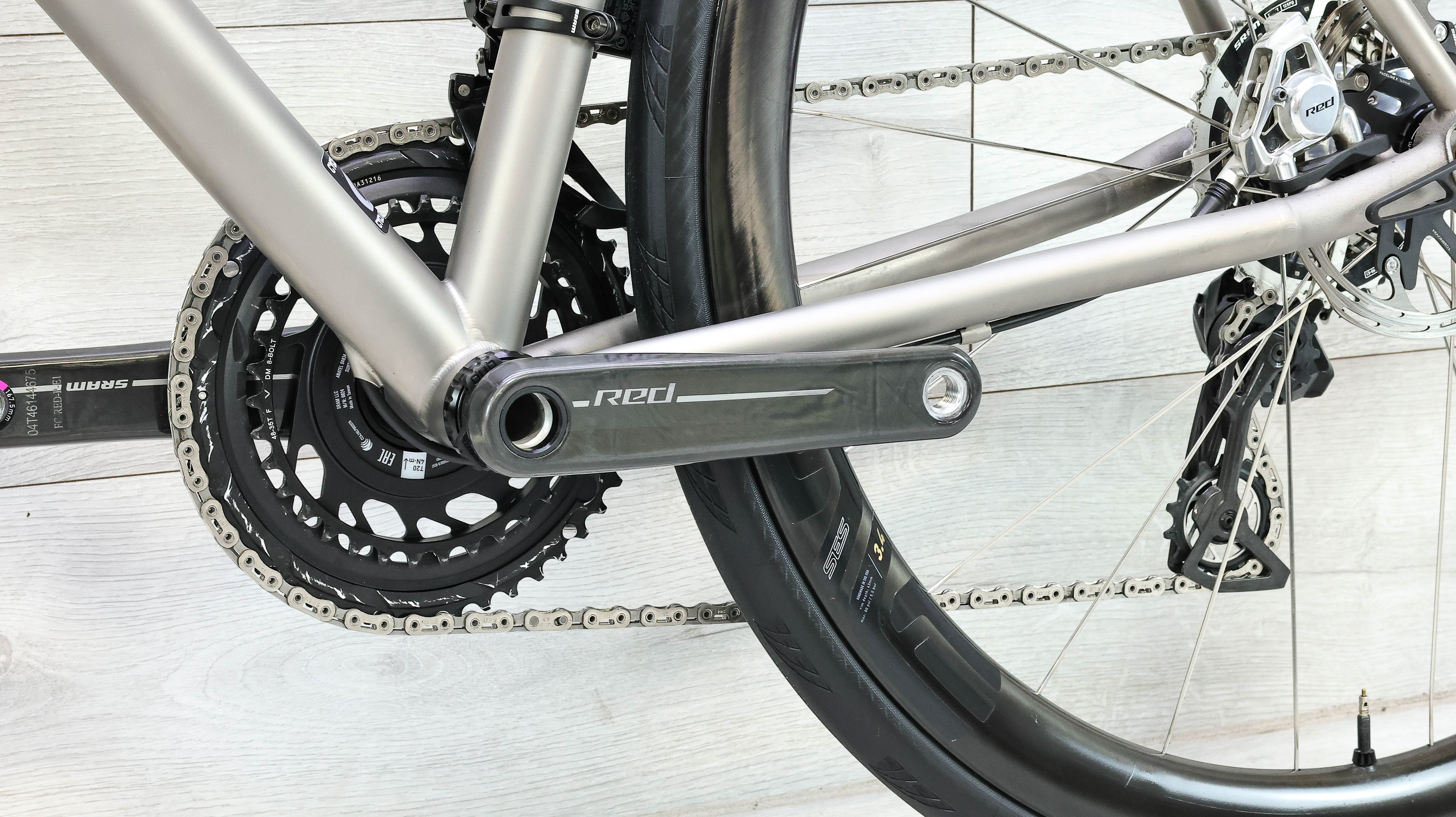 Moots Vamoots RCS Red AXS E1 Titanium Road Bike - 2024, 54cm - Image 7