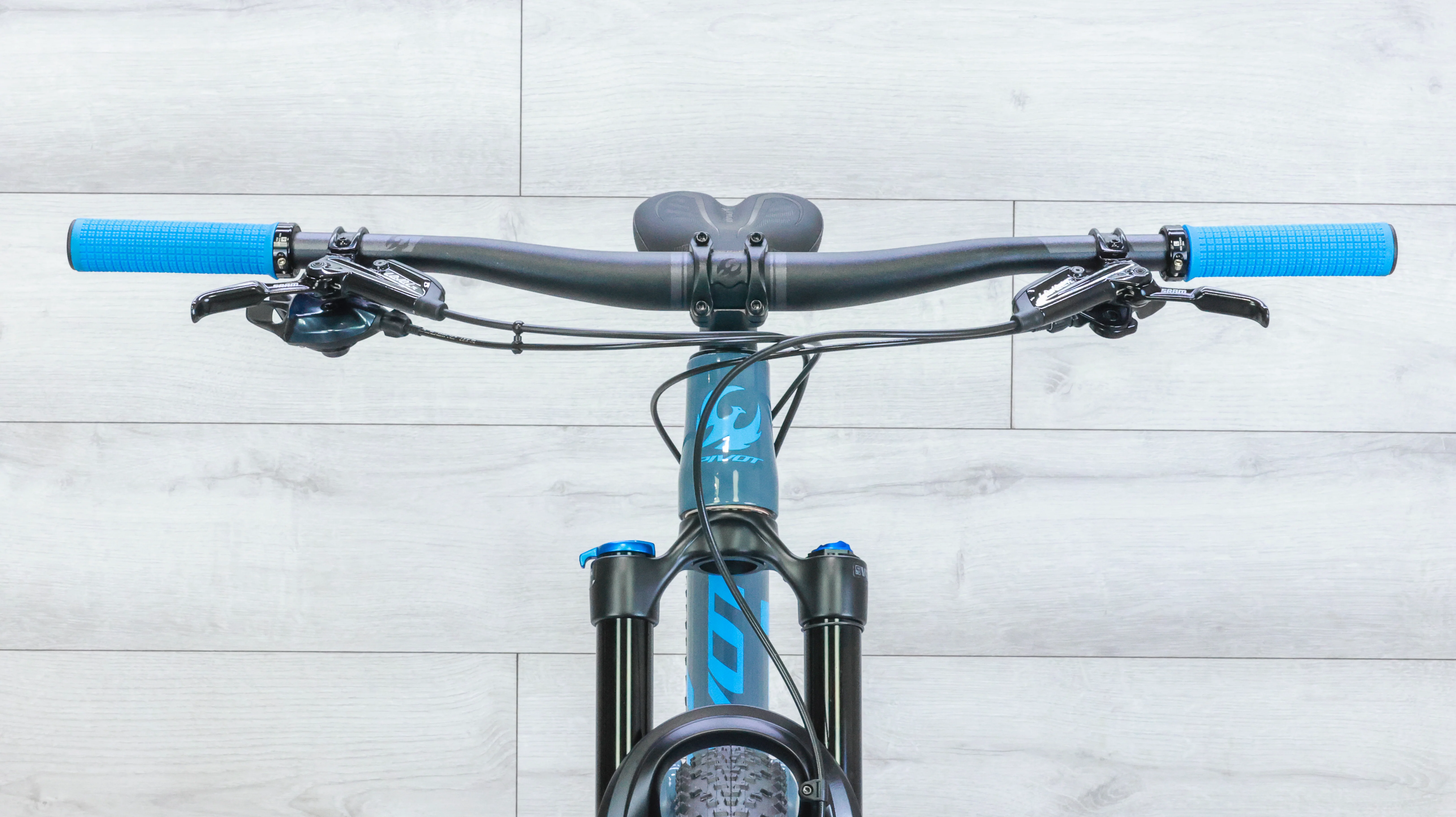 Pivot Mach 4 SL GX/X01 Mountain Bike - 2023, Small - Image 12