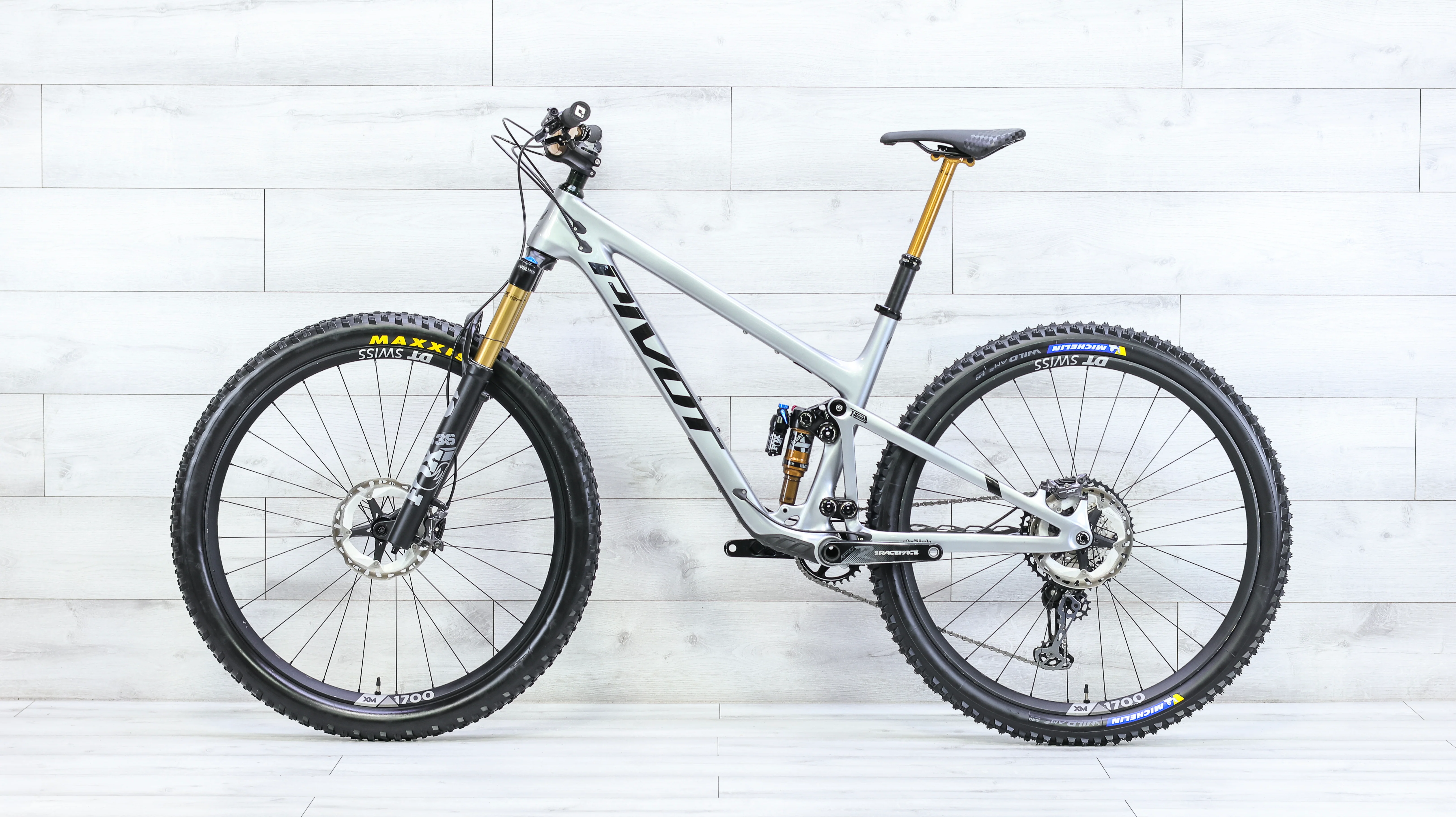 Pivot Trail 429 Pro XT/XTR Enduro Mountain Bike - 2022, Large - Image 2