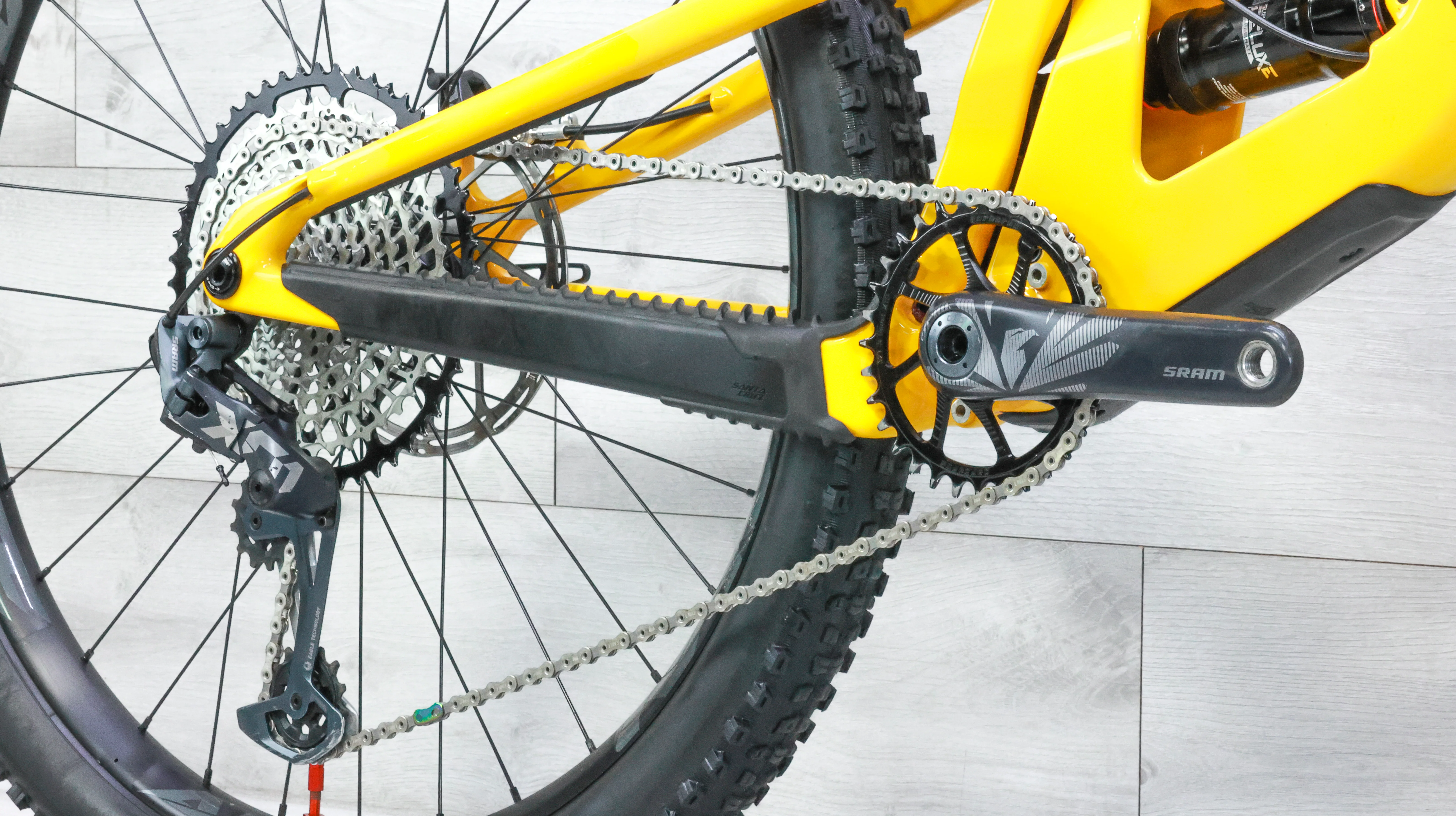 Santa Cruz 5010 X01 Carbon CC Mountain Bike - 2022, Medium - Image 6