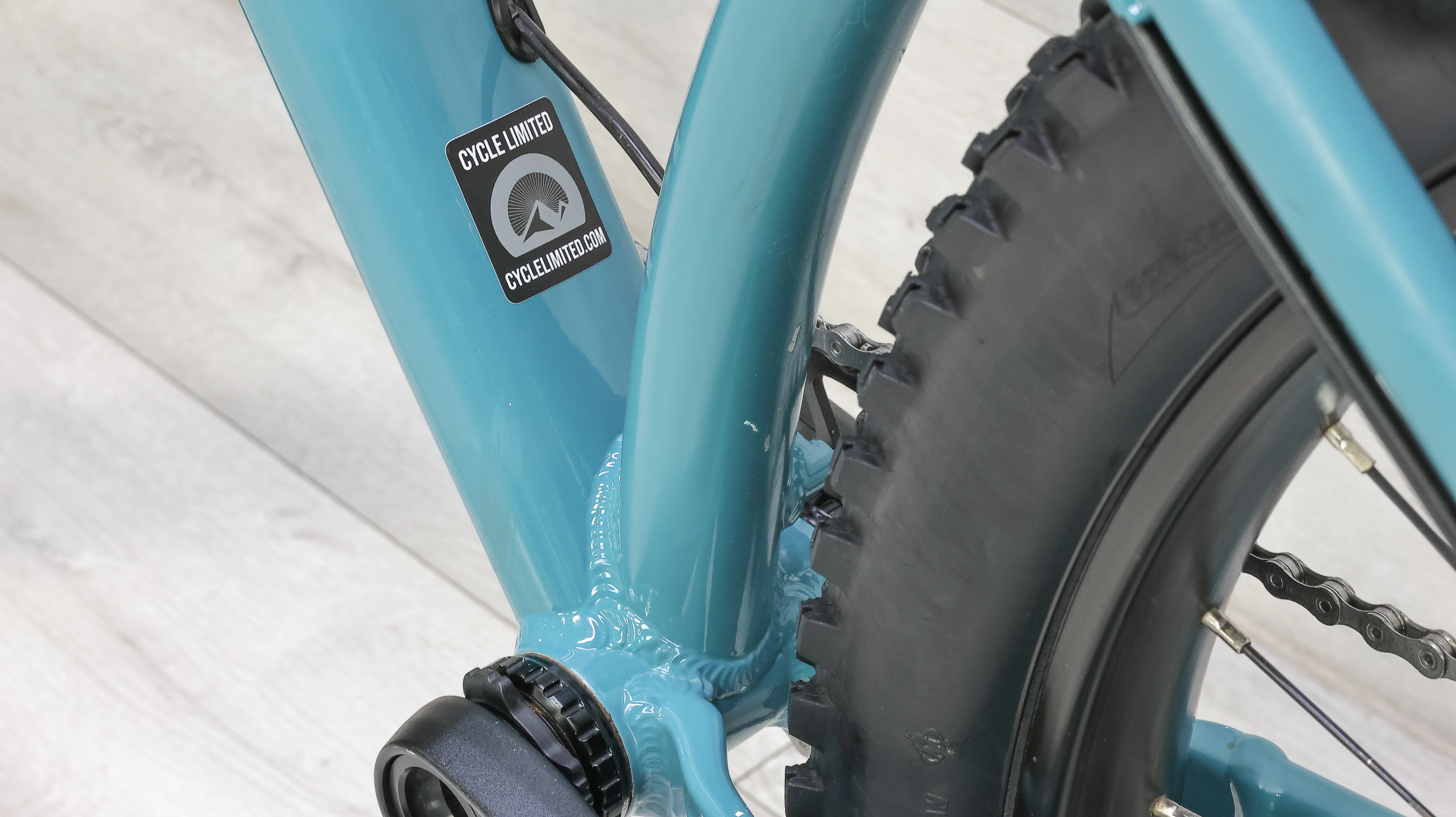 Santa Cruz Chameleon R Aluminum Mountain Bike - 2019, Medium - Image 17