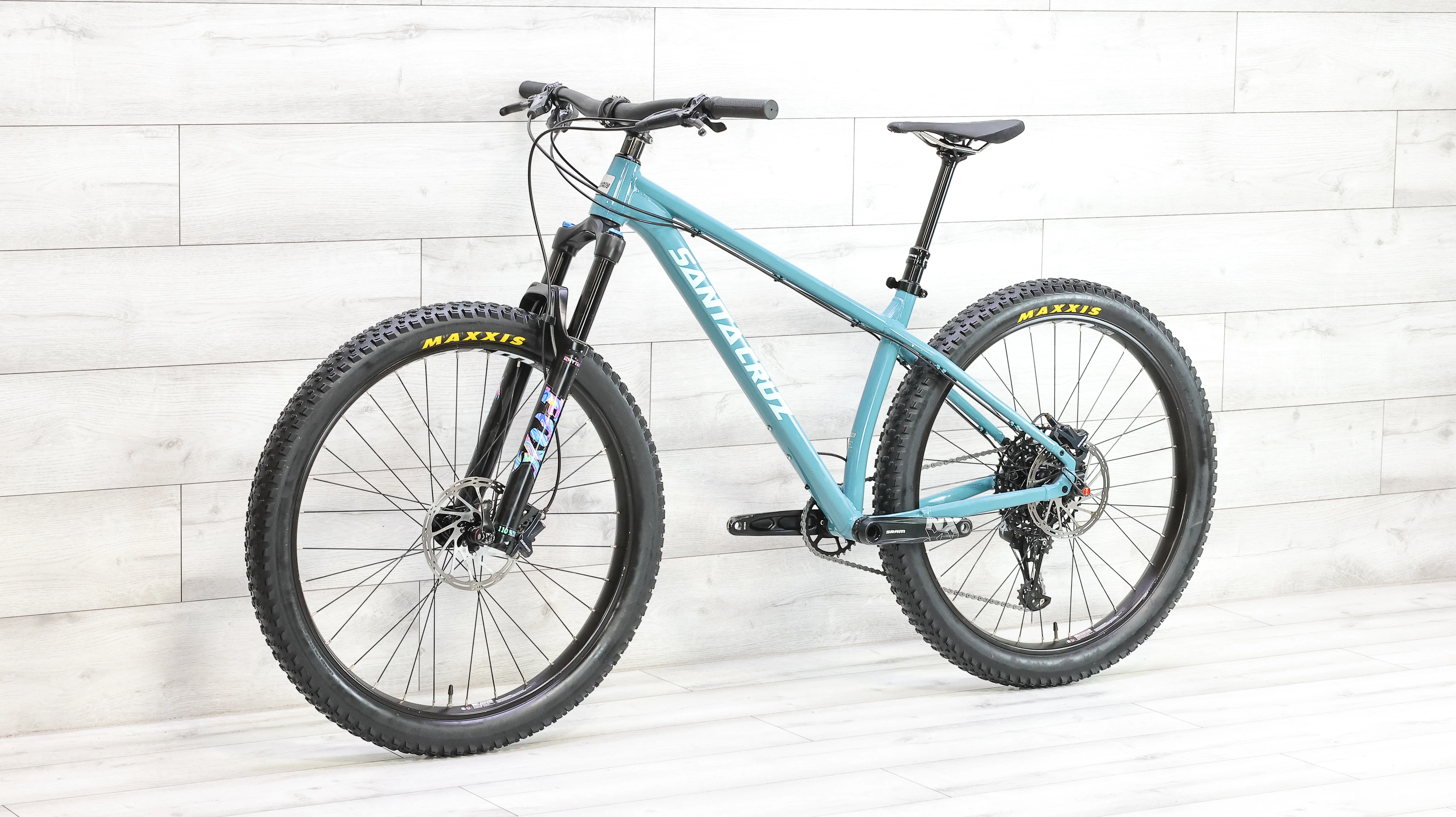 Santa Cruz Chameleon R Aluminum Mountain Bike - 2019, Medium - Image 4
