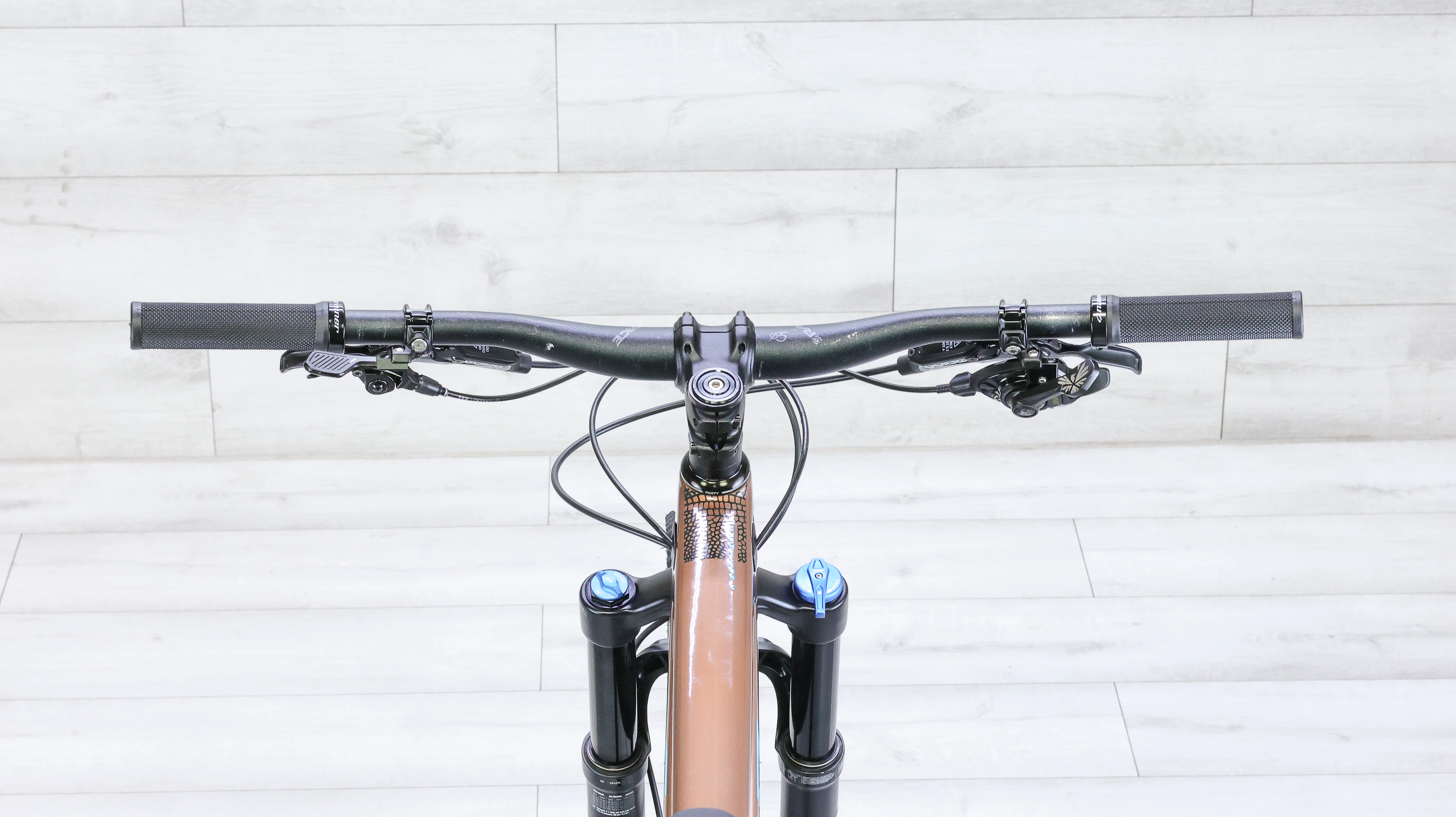 Santa Cruz Chameleon S Carbon C 29 Mountain Bike - 2020, Large - Image 11