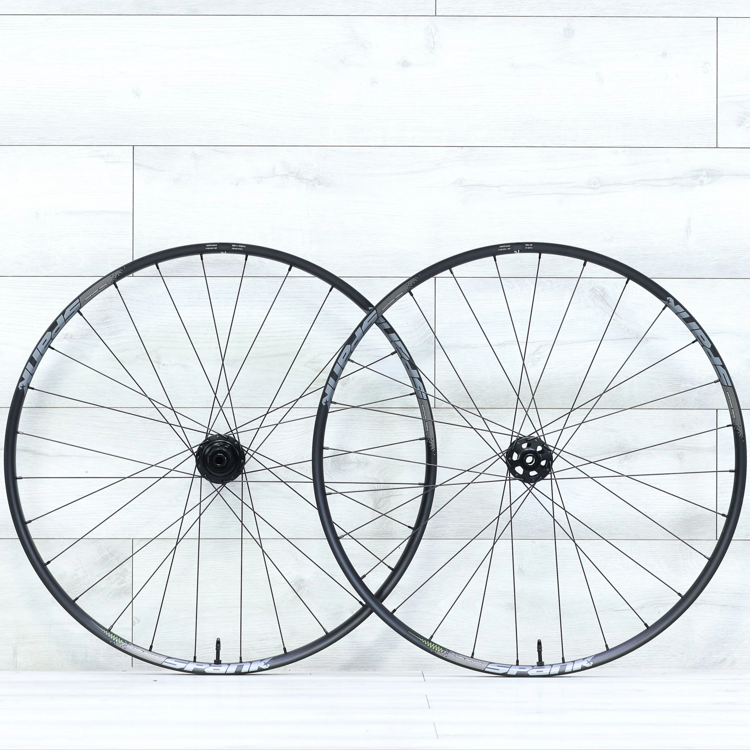 Spank Flare 24 Vibrocore Mountain Gravel Wheelset - 700c