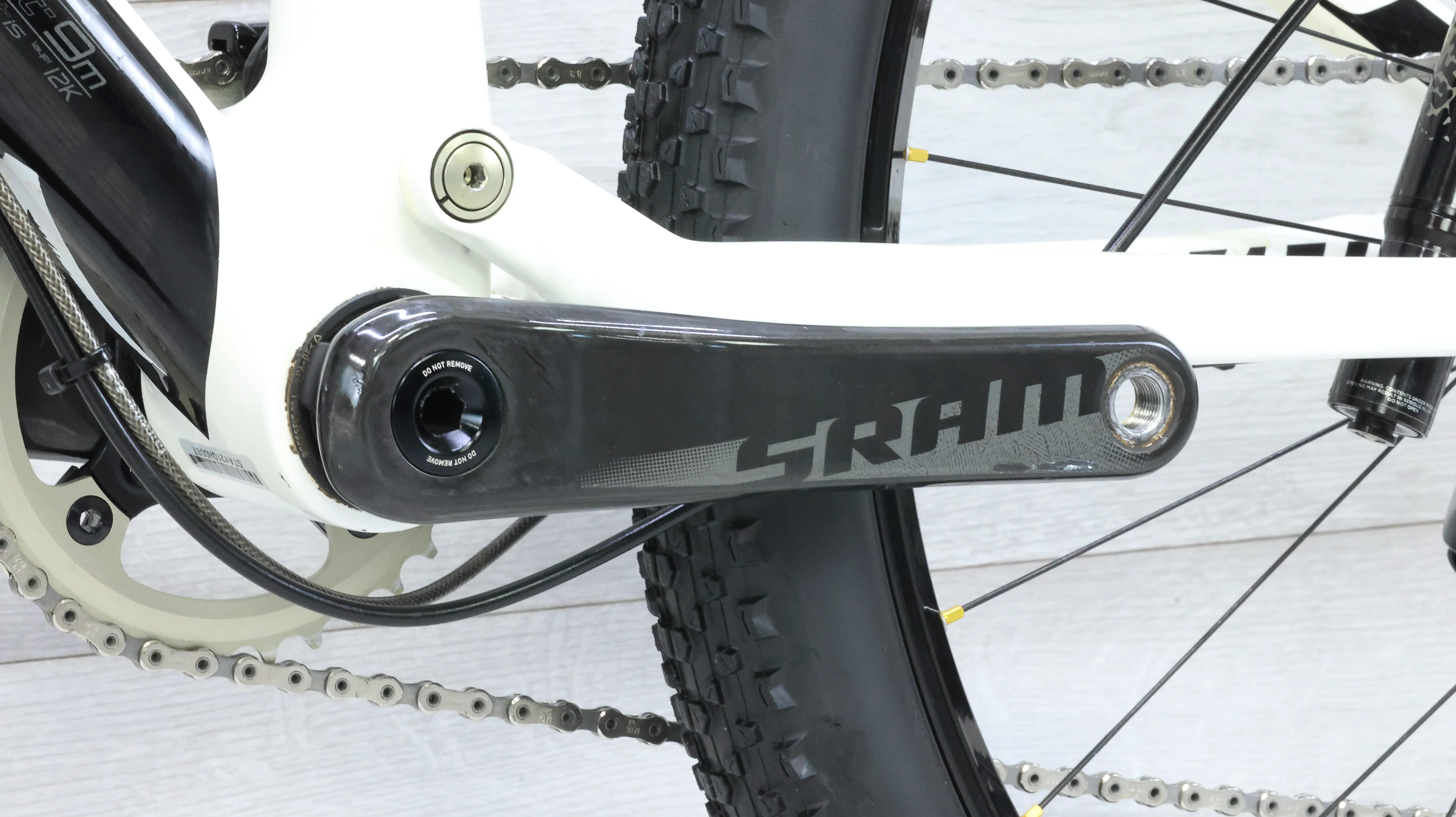Specialized Epic Expert Carbon Evo R Mountain Bike - 2011, Medium - Image 7