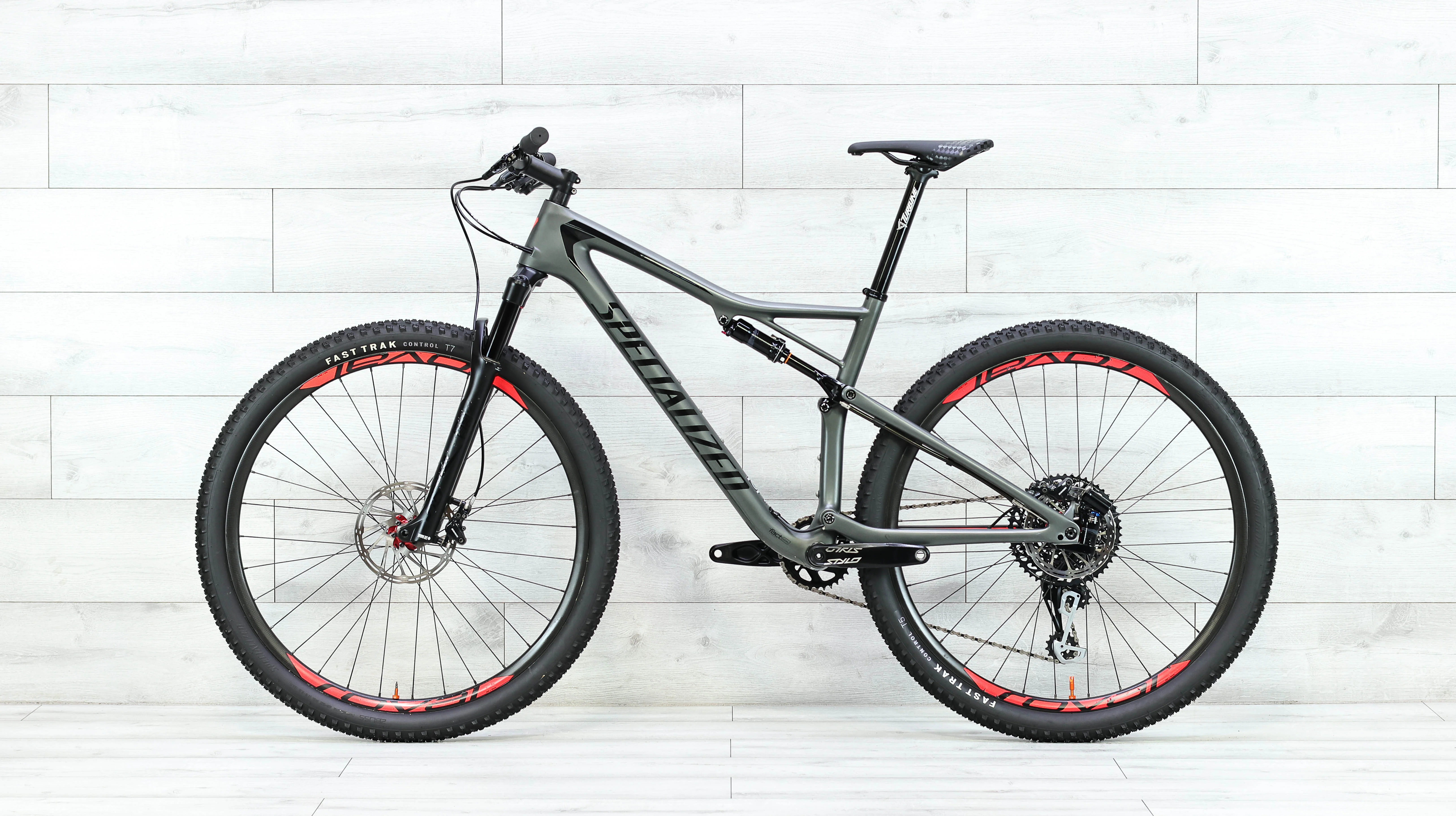 Specialized Epic Expert Mountain Bike - 2018, Large - Image 2