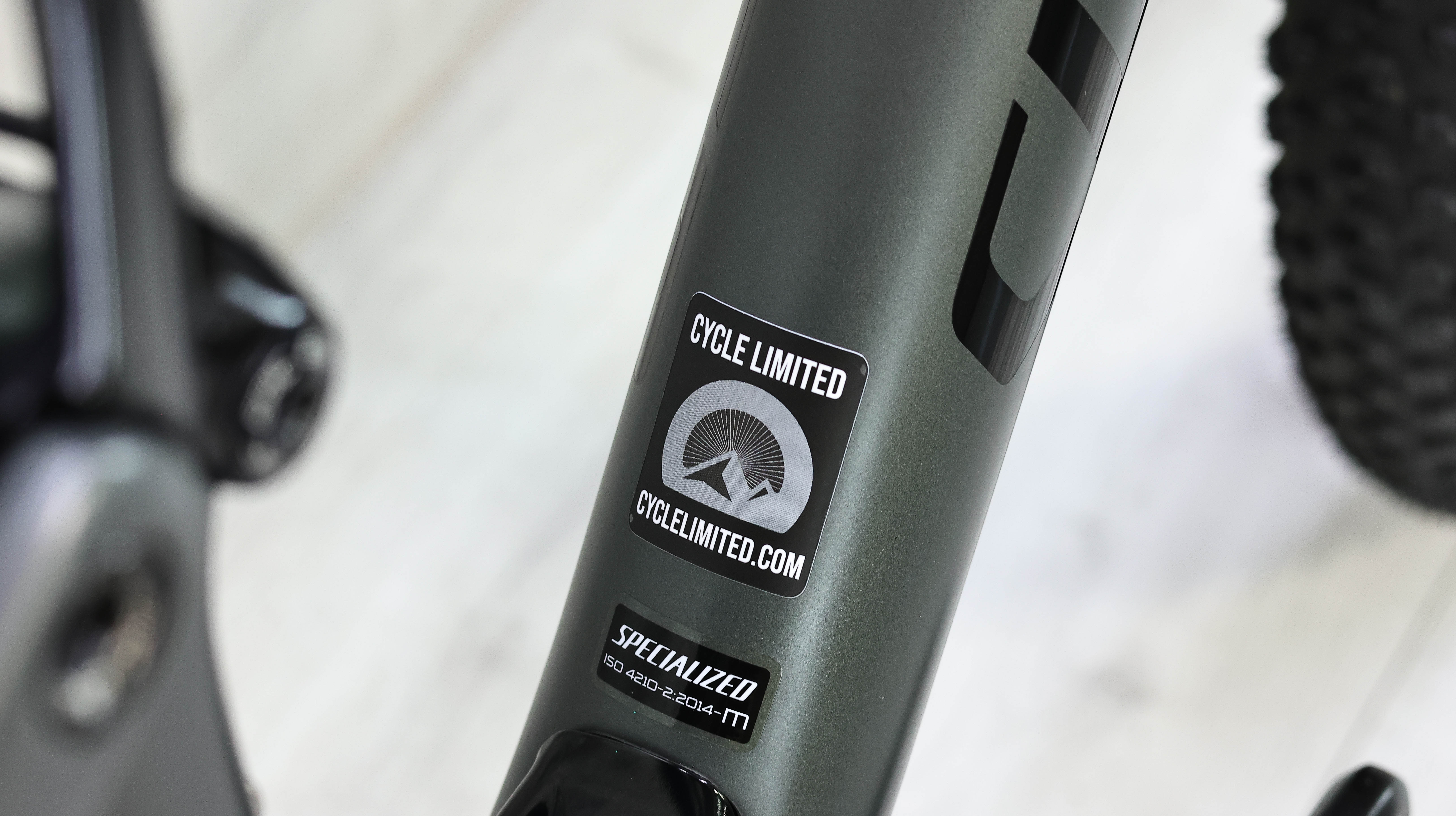 Specialized Epic Expert Mountain Bike - 2018, Large - Image 3