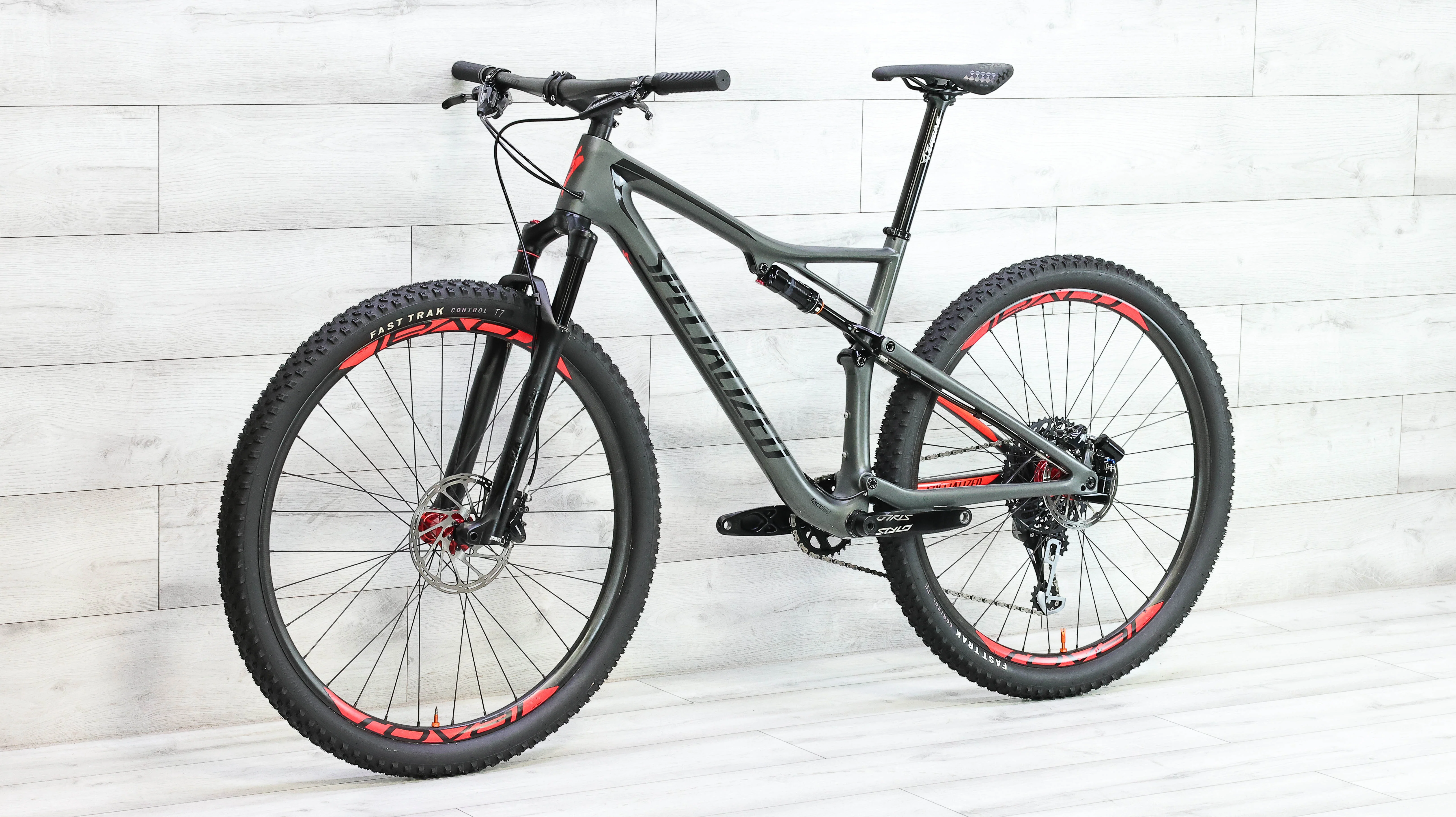 Specialized Epic Expert Mountain Bike - 2018, Large - Image 4