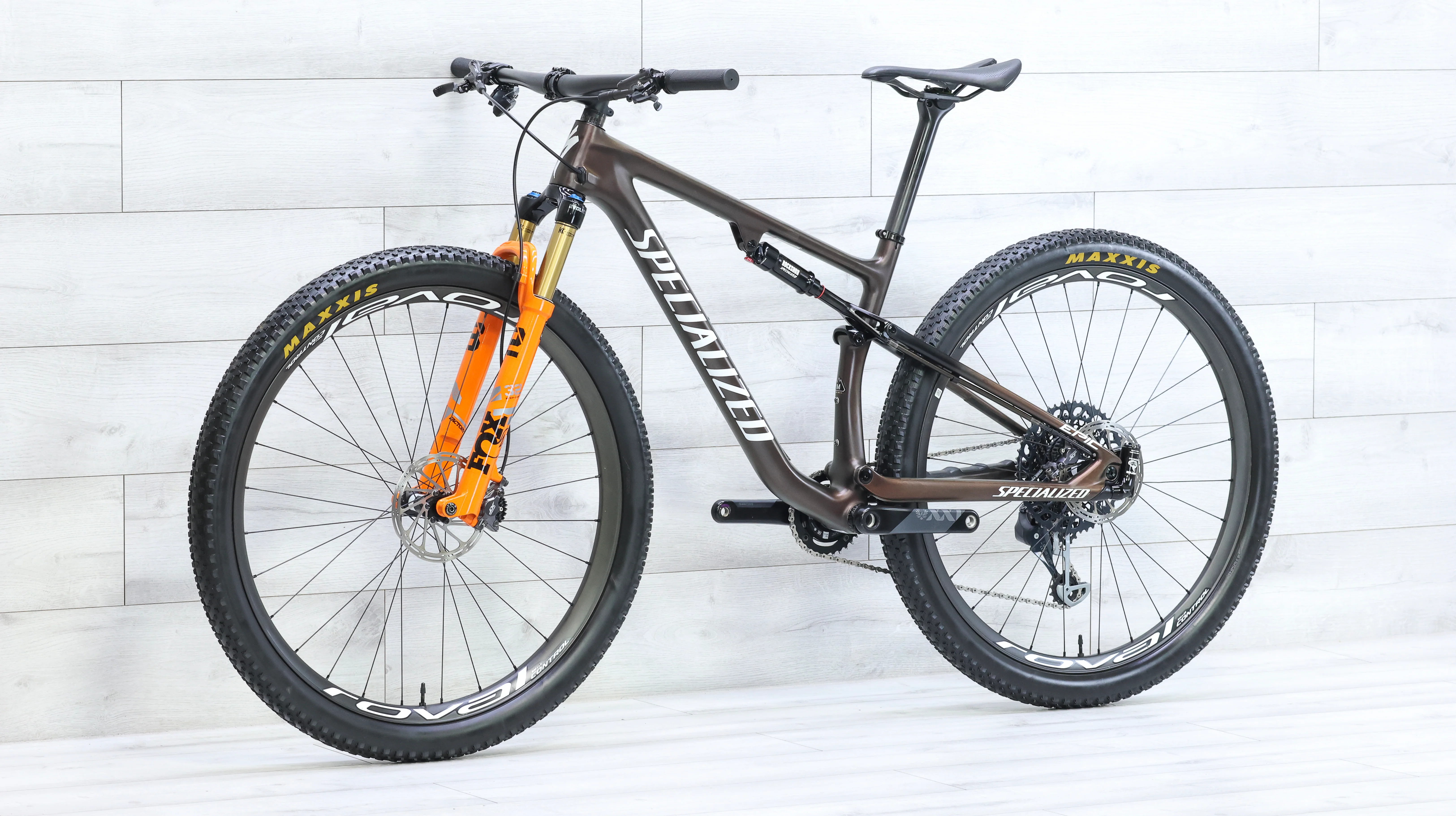 Specialized Epic Pro Mountain Bike - 2022, Medium - Image 4