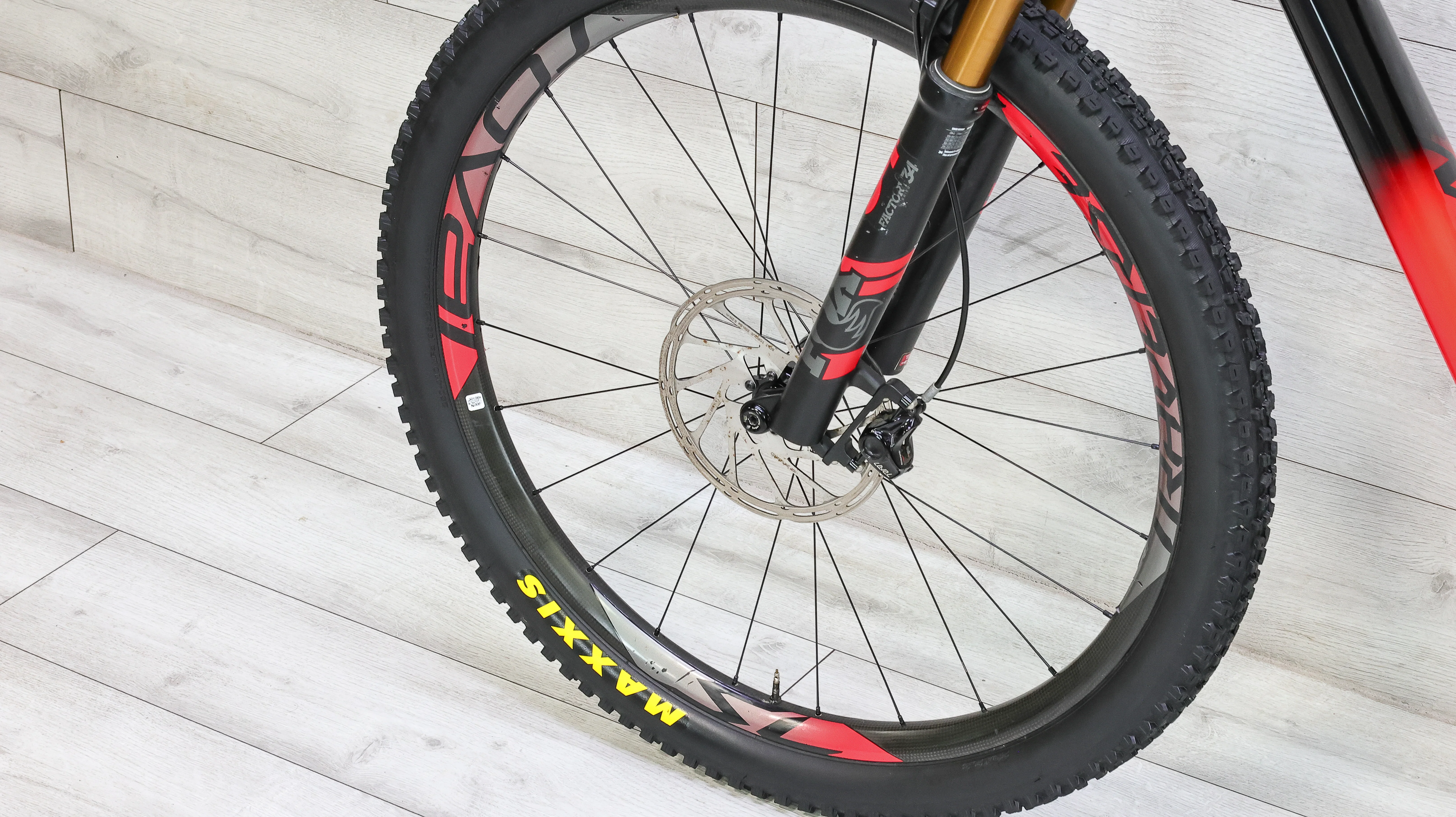 Specialized S-Works Camber 29 Mountain Bike - 2018, Large - Image 18