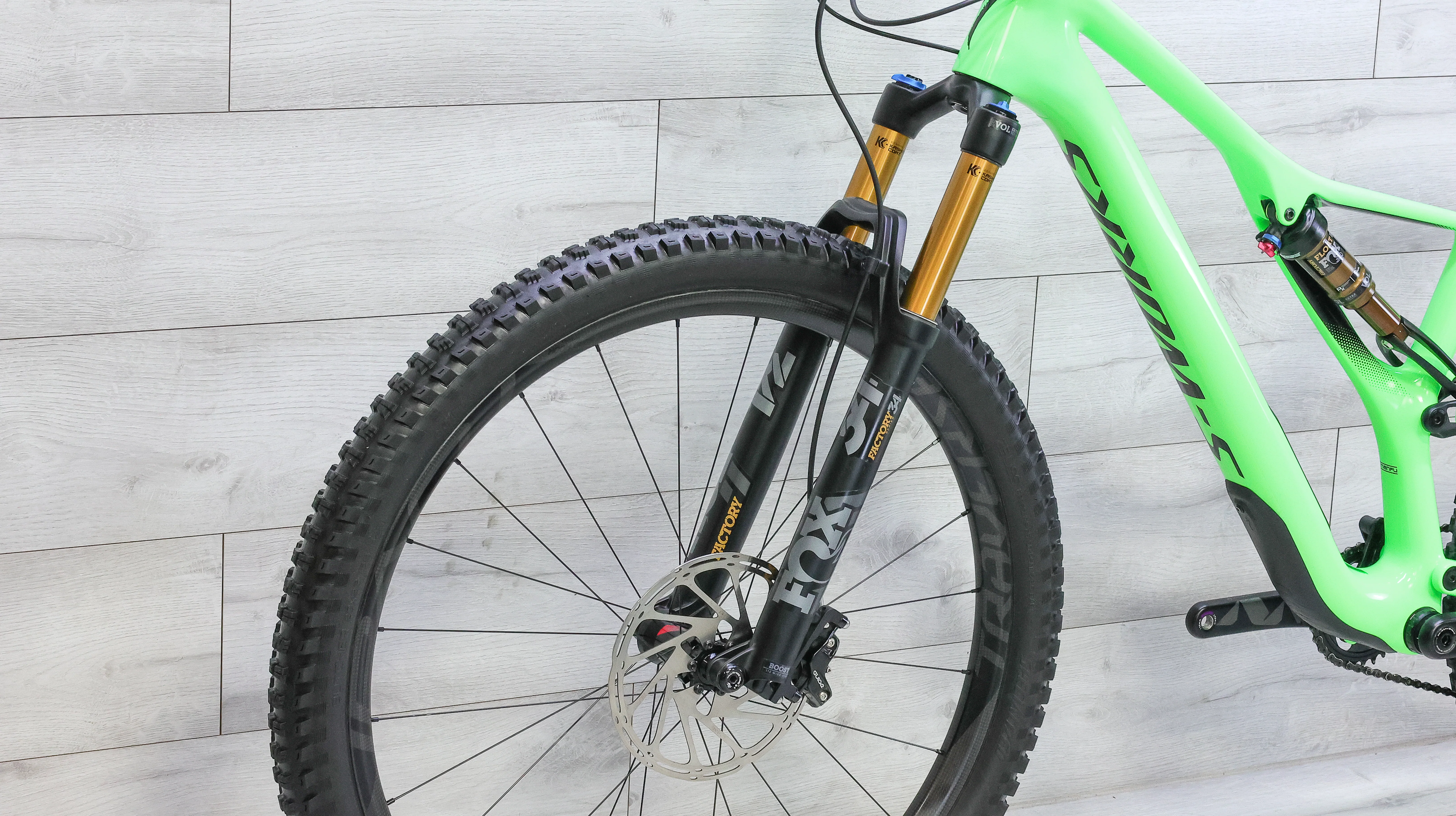 Specialized S-Works Stumpjumper 29 Mountain Bike - 2019, Large - Image 11