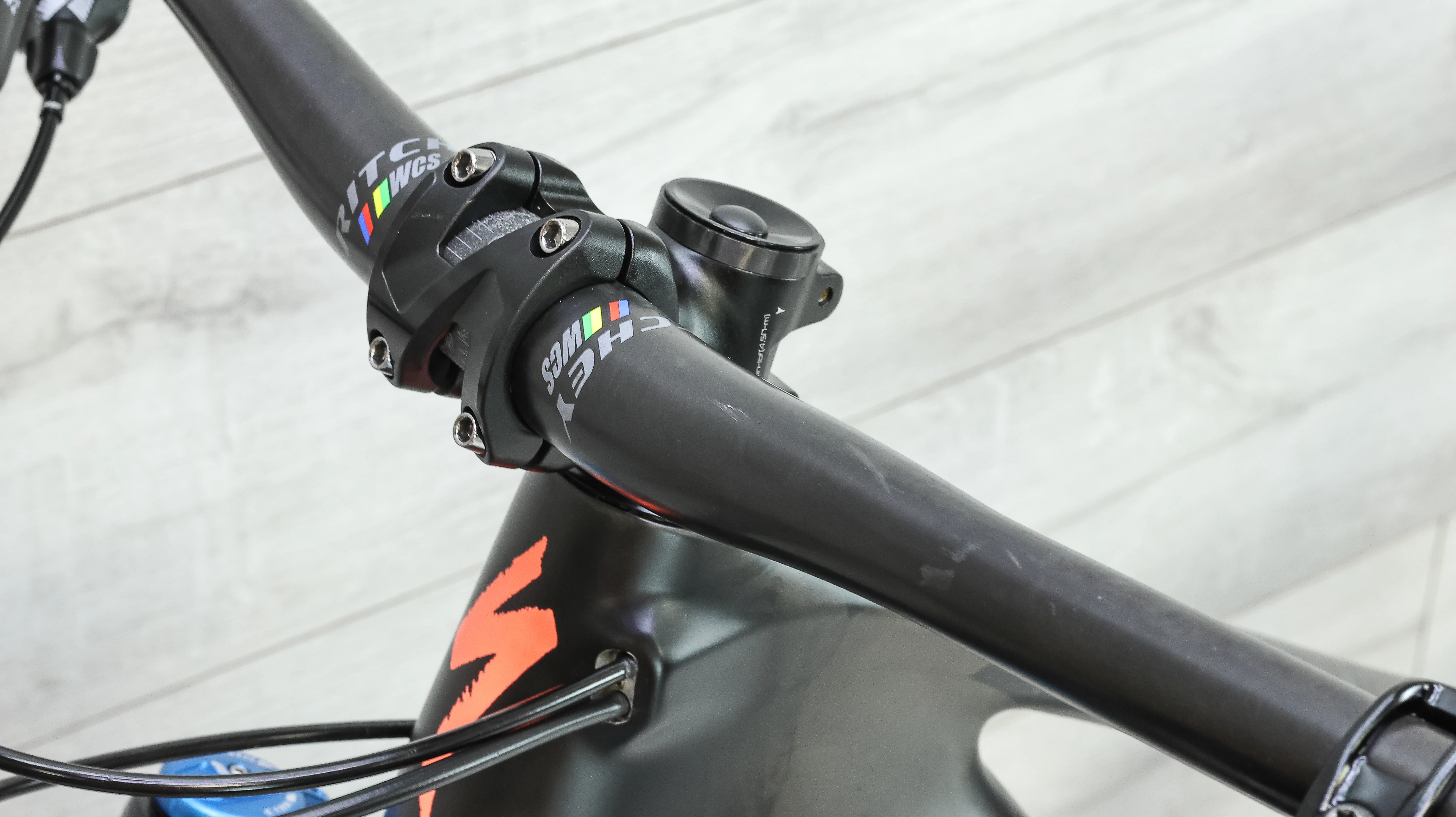 Specialized Stumpjumper ST Comp Carbon 29 Mountain Bike - 2019, Small - Image 14