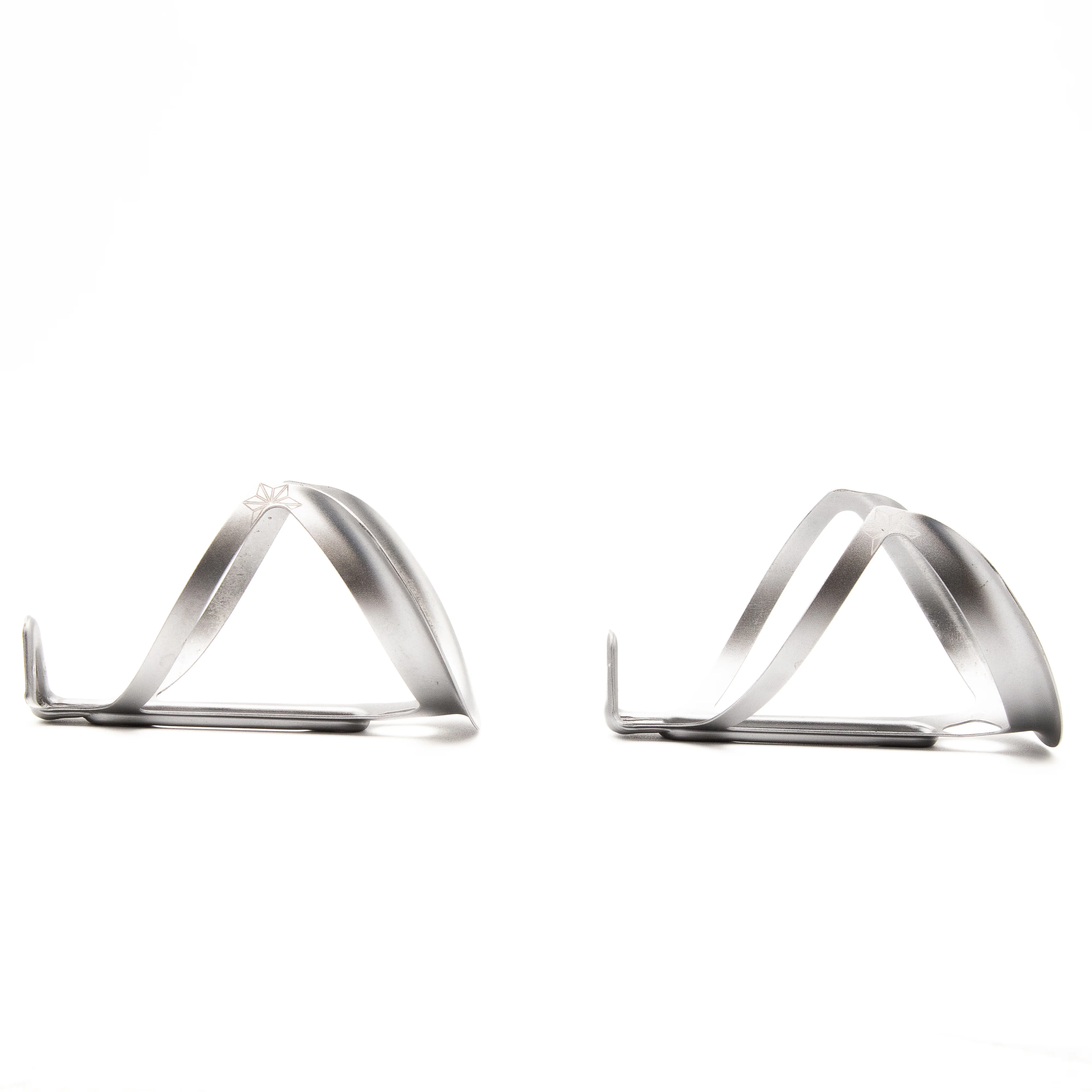 Supacaz Fly Cage Ano Bottle Cage Gun Metal Pair 35g - Image 2