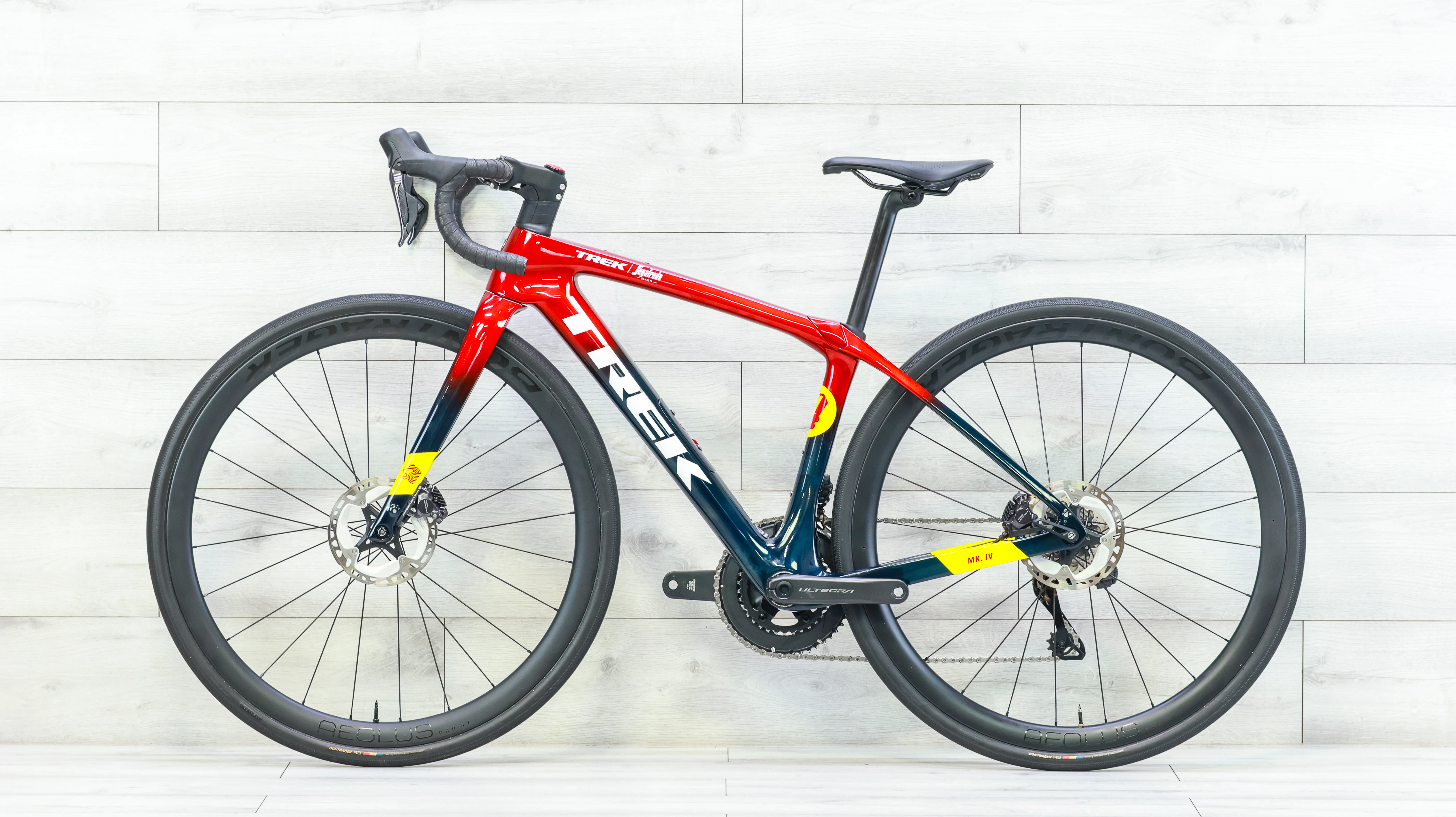 Trek Domane SLR 7 Gen 4 Road Bike - 2024, 47cm - Image 2