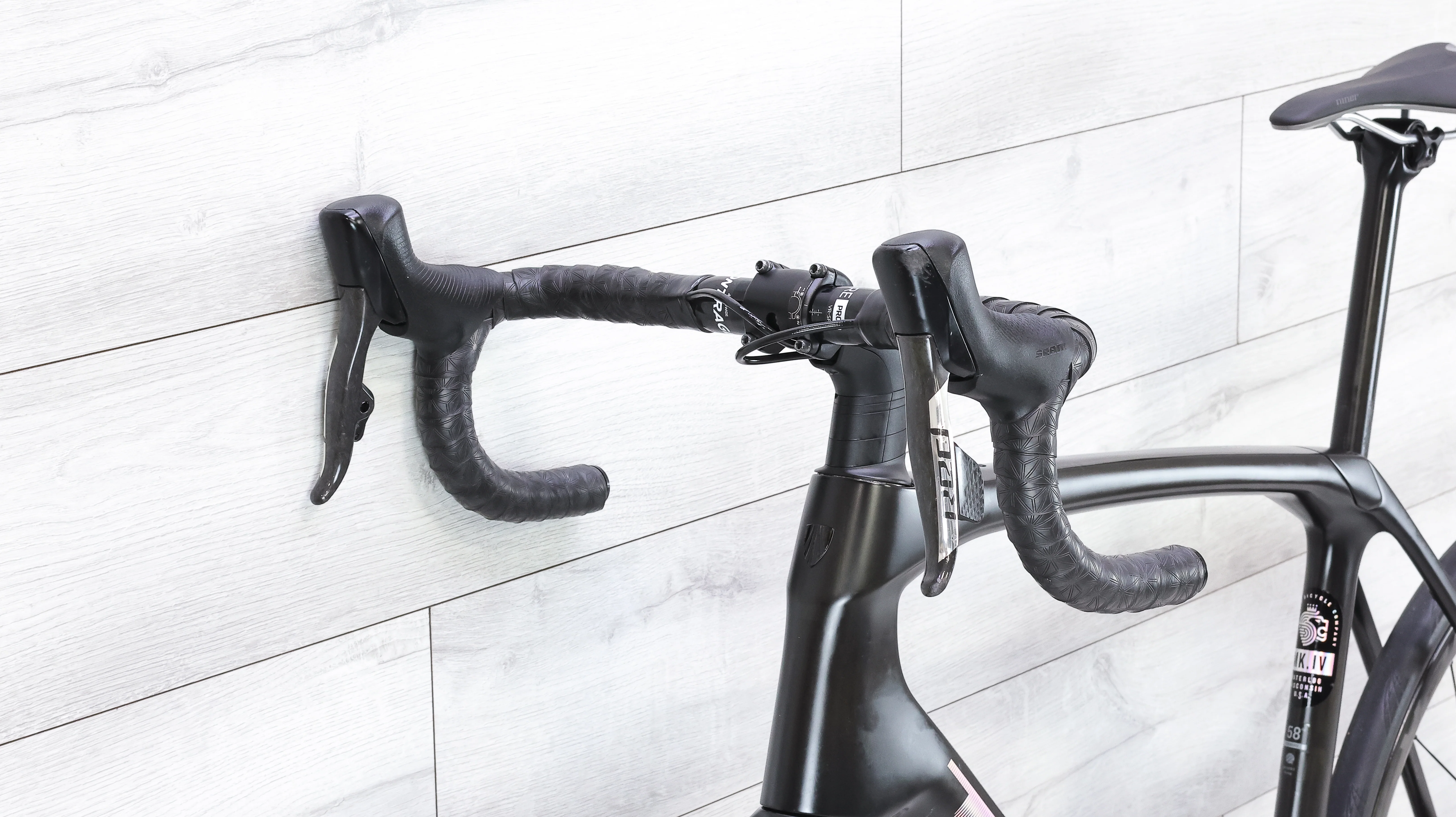 Trek Domane SLR 9 AXS Gen 4 Road Bike - 2023, 58cm - Image 11