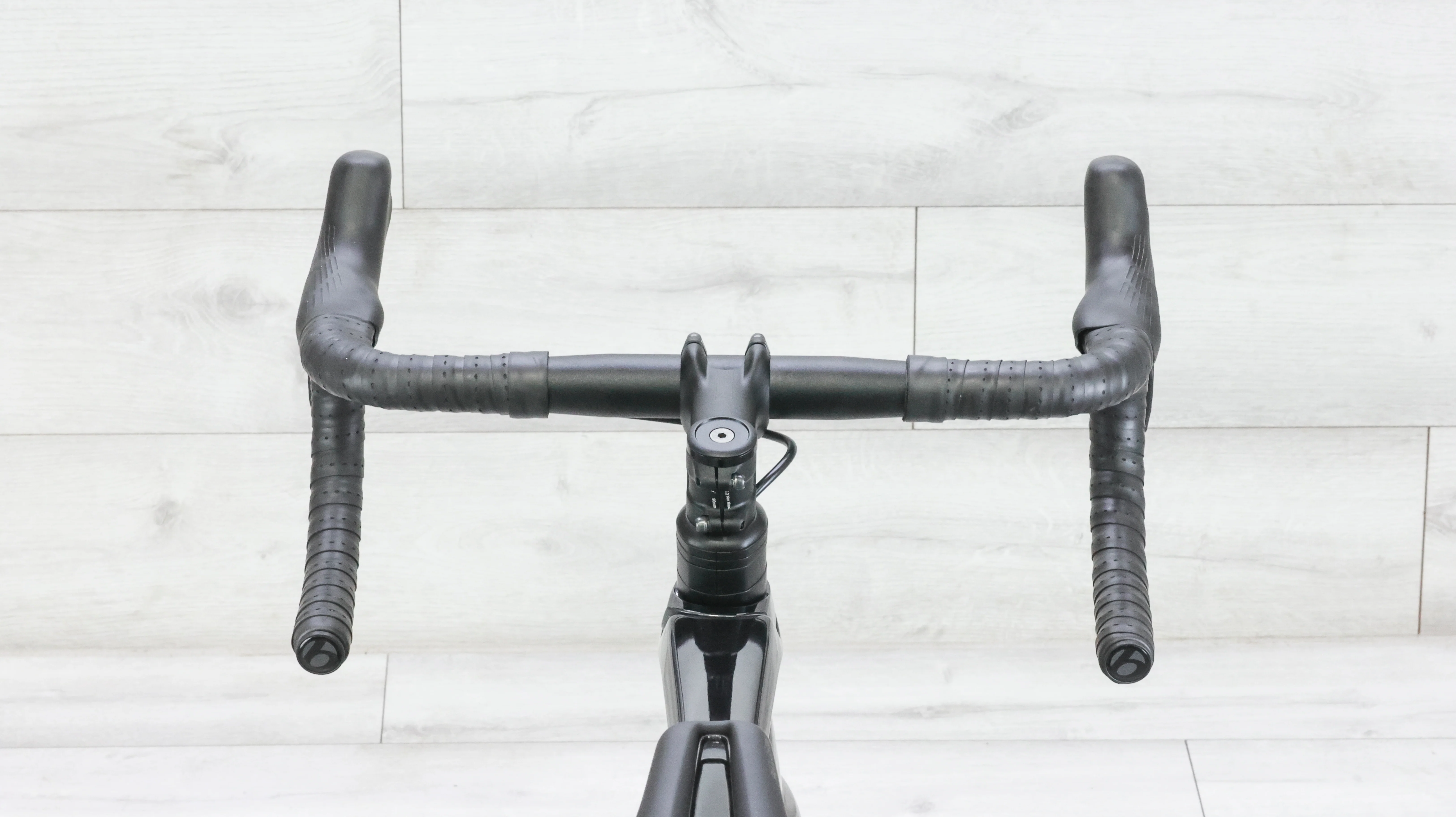Trek Emonda SL 6 Pro Di2 Road Bike - 2023, 52cm - Image 13
