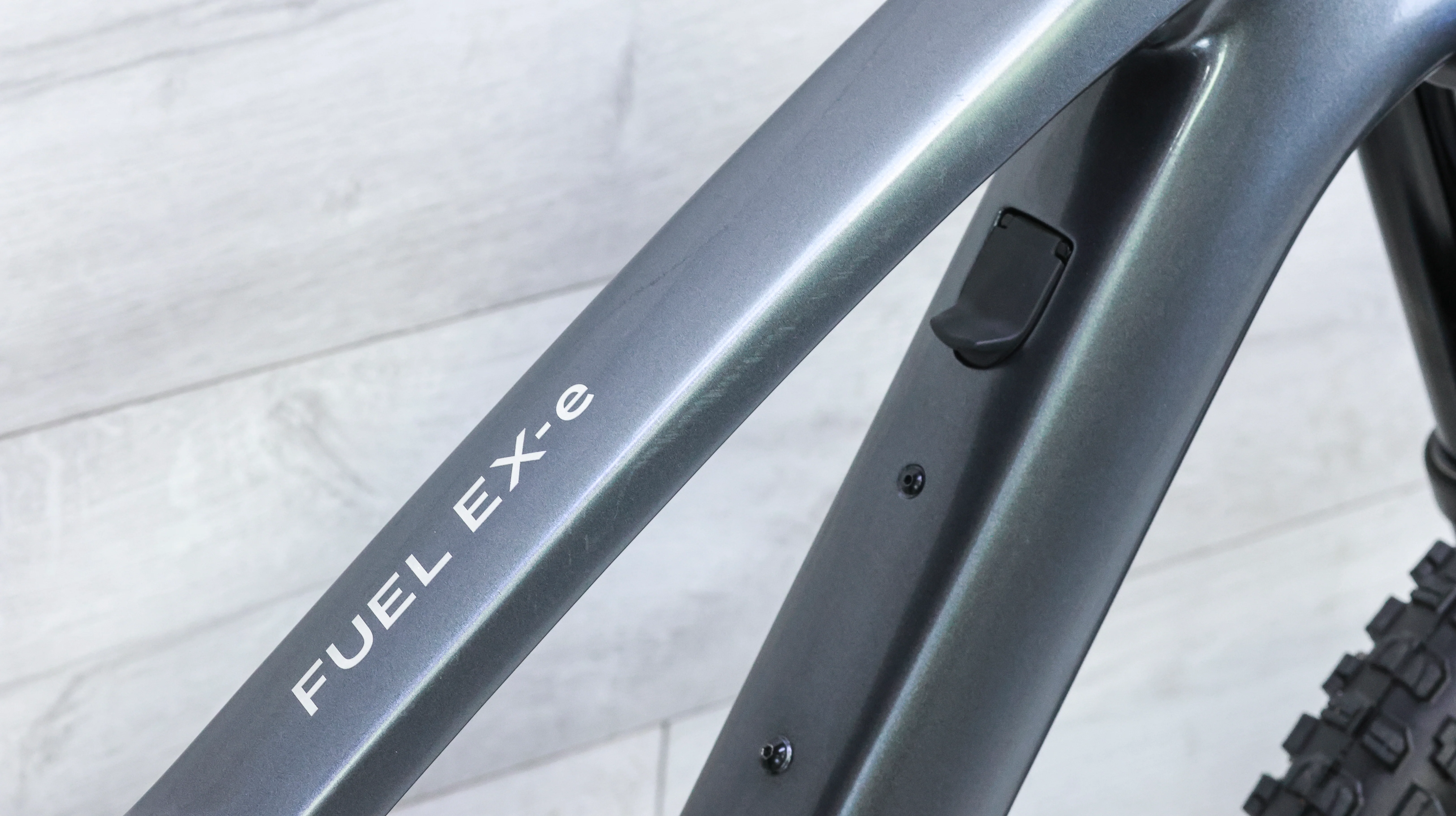 Trek Fuel EXe 9.7 Mountain E-Bike - 2023, Medium - Image 15