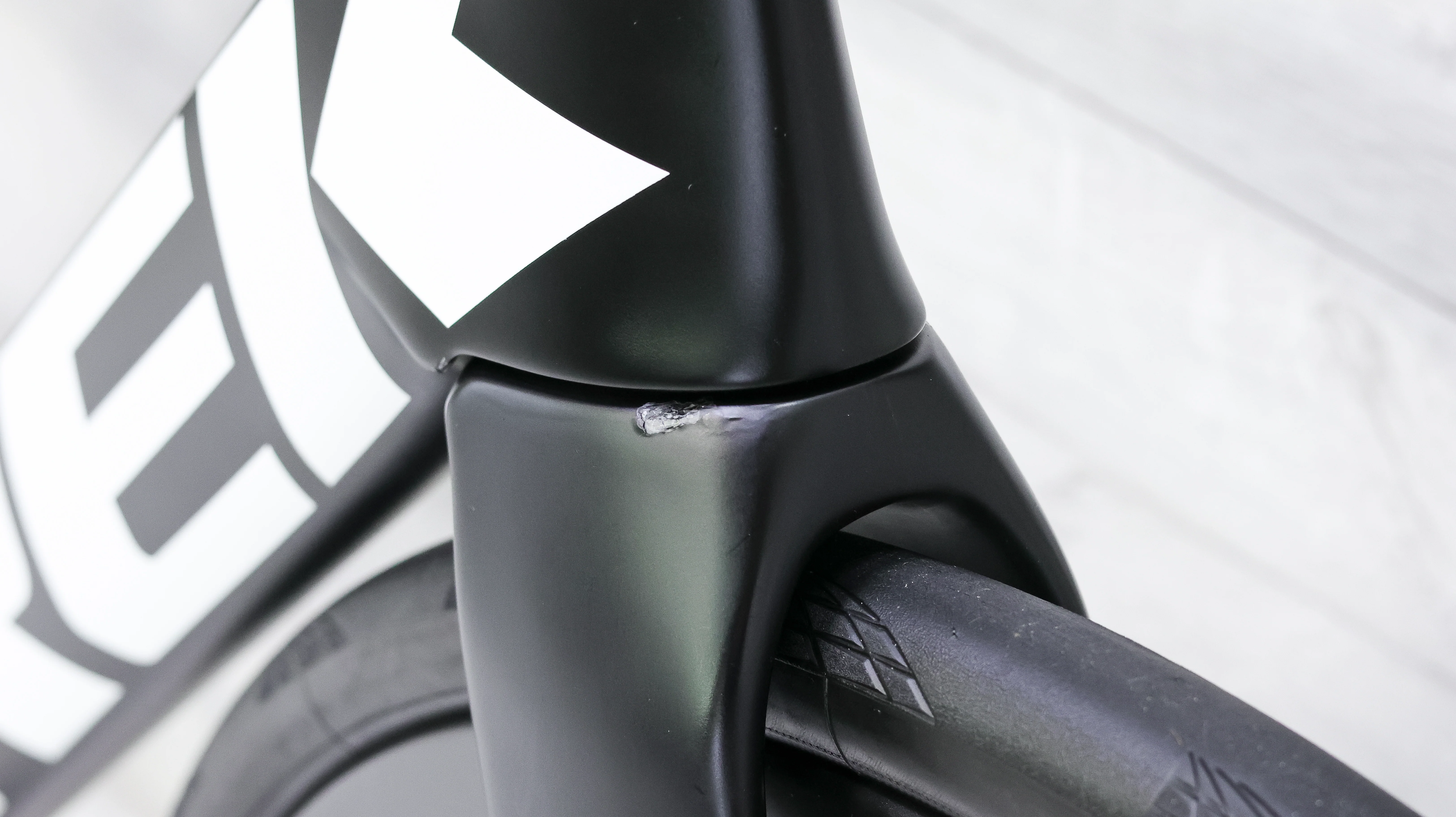 Trek Madone SLR 6 Disc Speed Road Bike - 2020, 58cm - Image 15