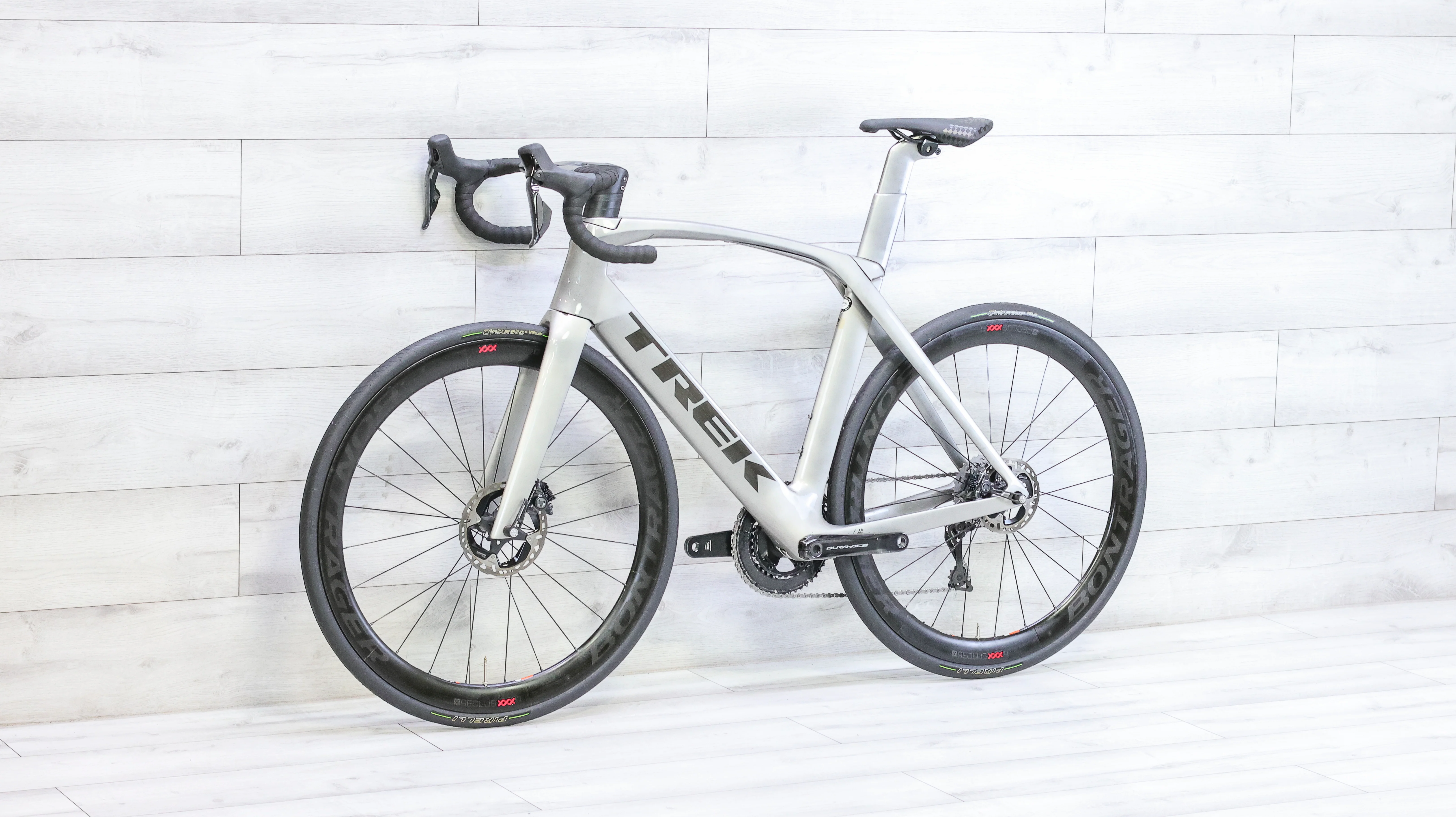 Trek Madone SLR Disc Dura-Ace Di2 Road Bike - 2019, 56cm - Image 4
