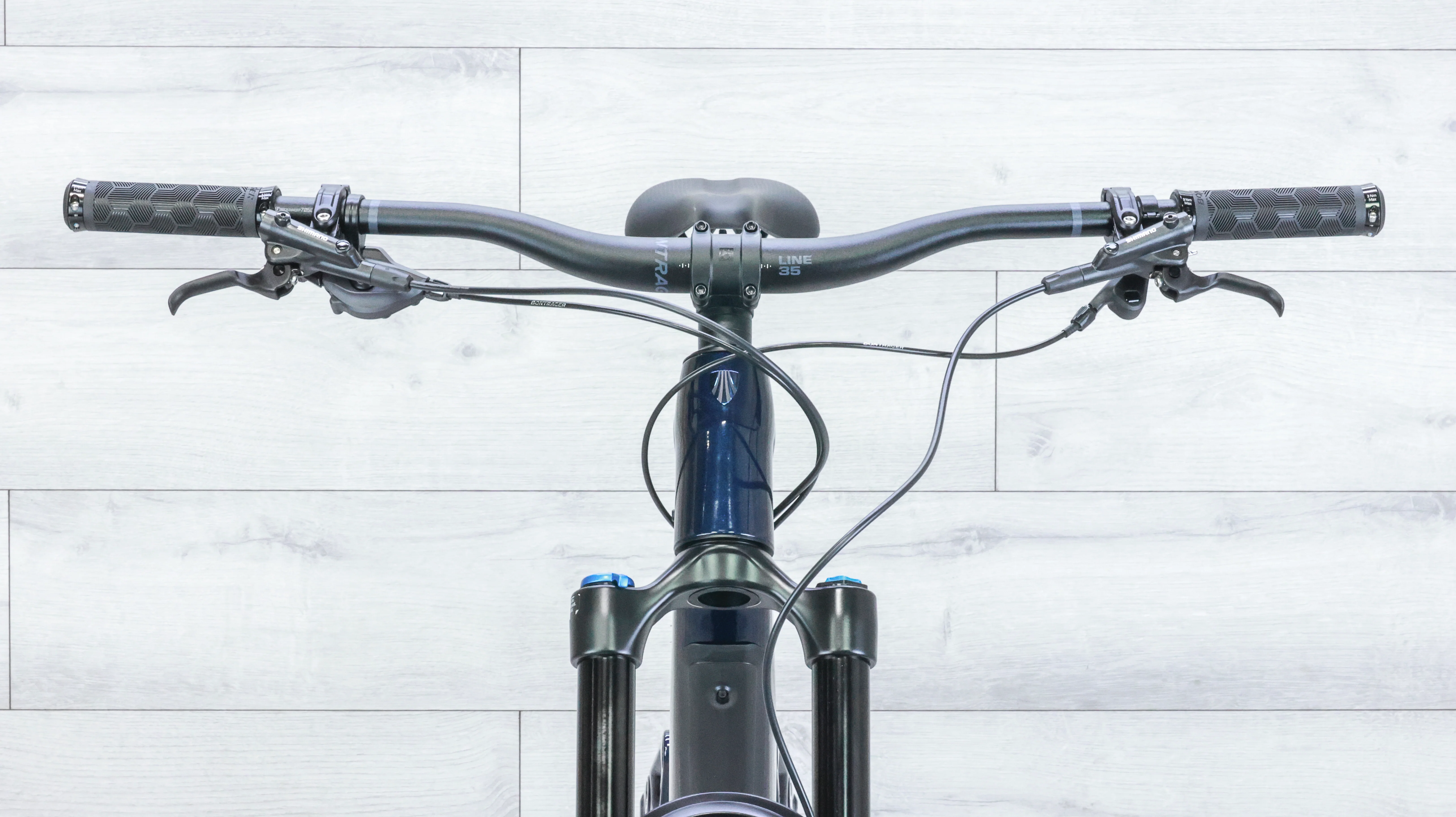 Trek Slash 8 Gen 6 Mountain Bike - 2024, Large - Image 12