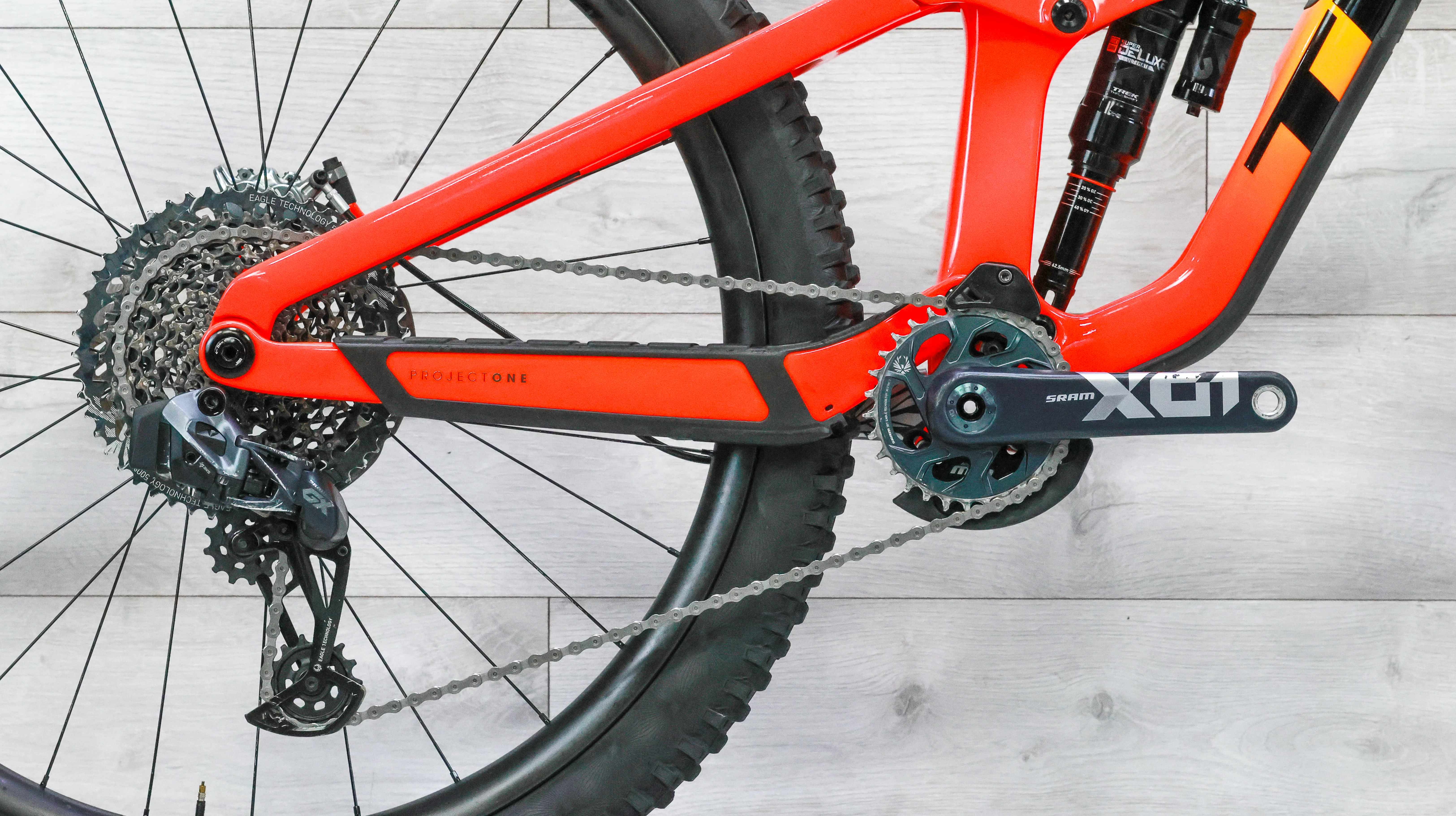 Trek Slash 9.8 GX AXS Gen 5 Project One Mountain Bike - 2023, Medium - Image 5
