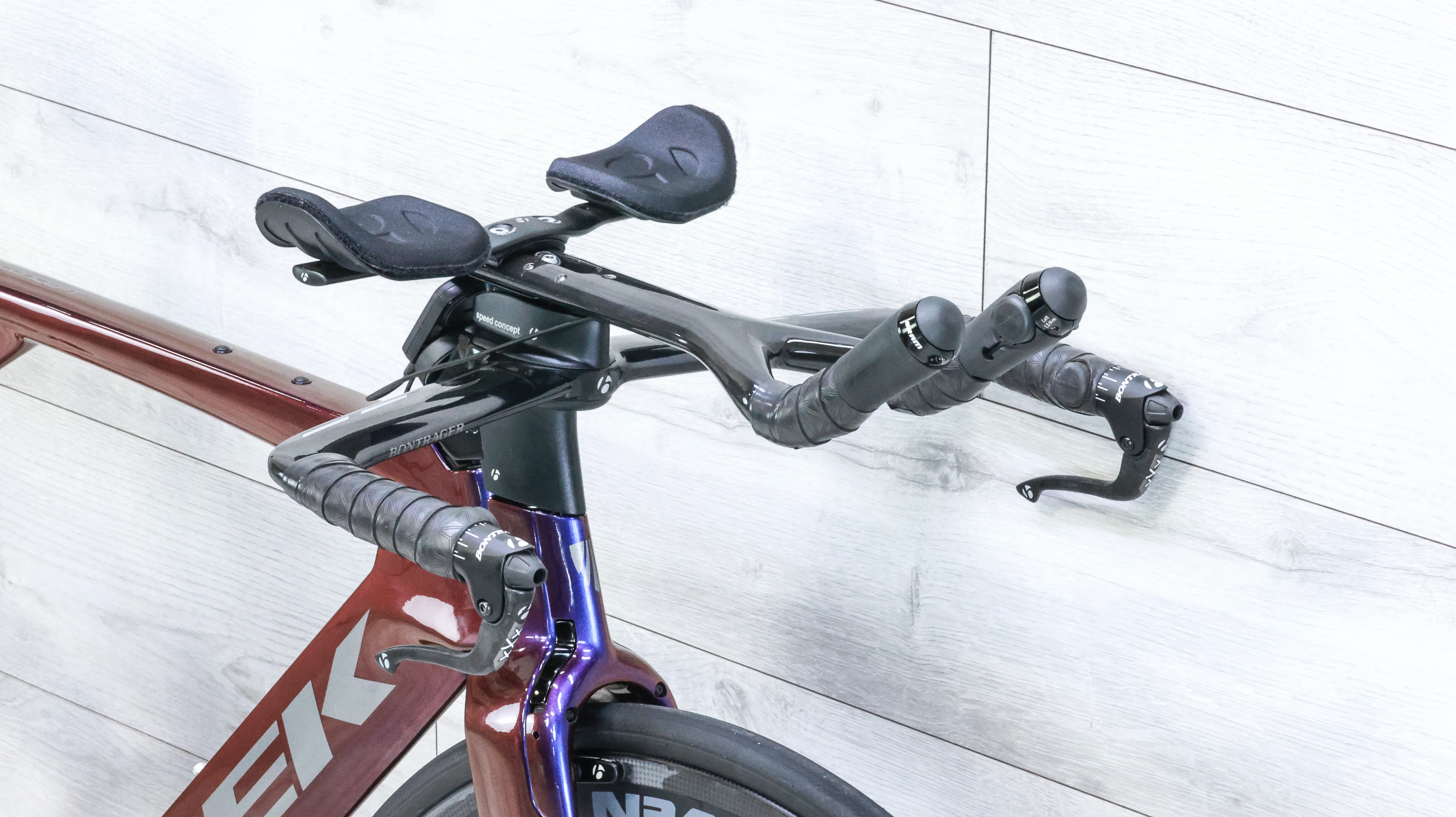 Trek Speed Concept Project One Triathlon Bike - 2018, Medium - Image 10