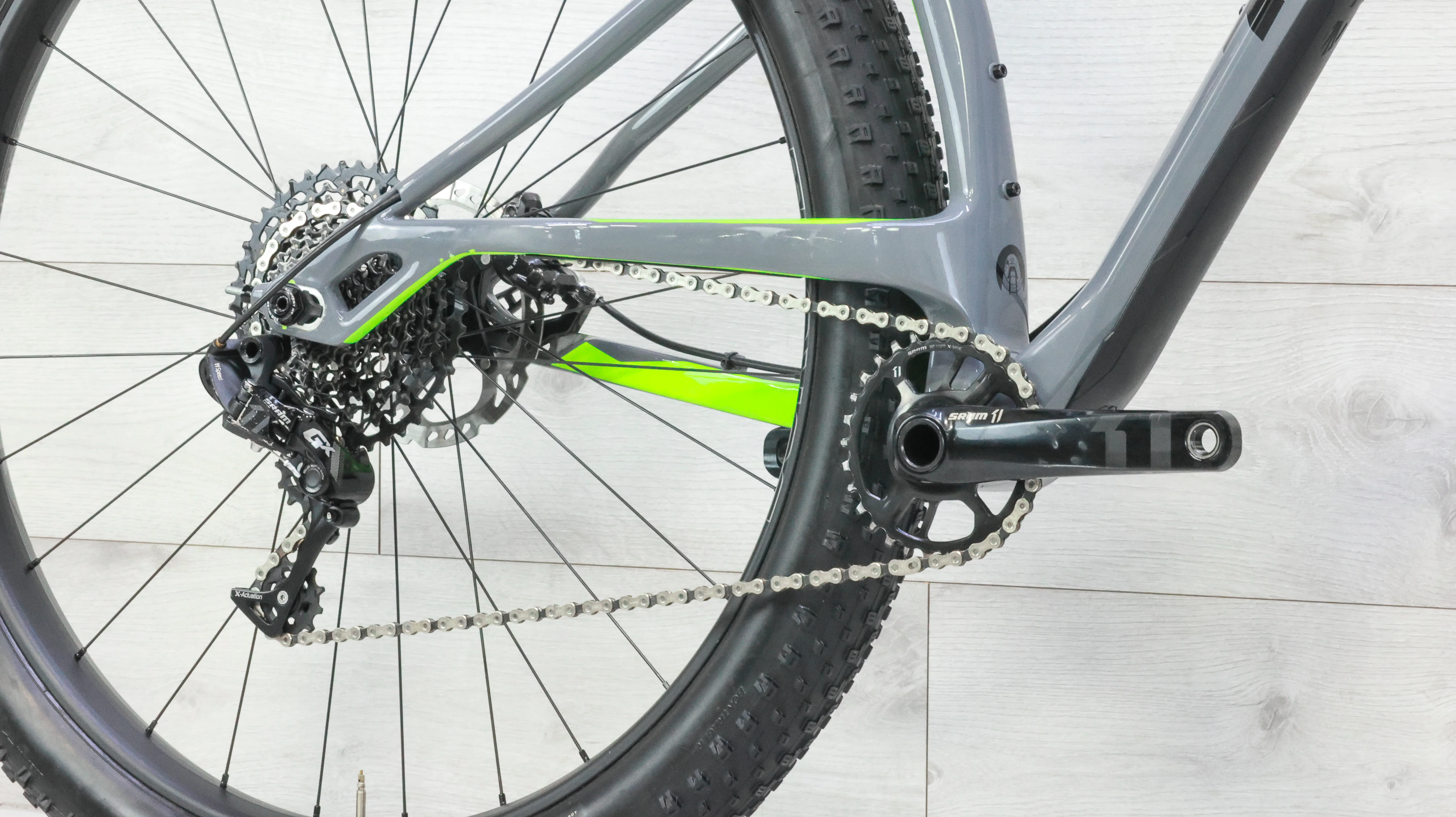 Trek Stache Carbon Mountain Bike - 2024, Medium - Image 5