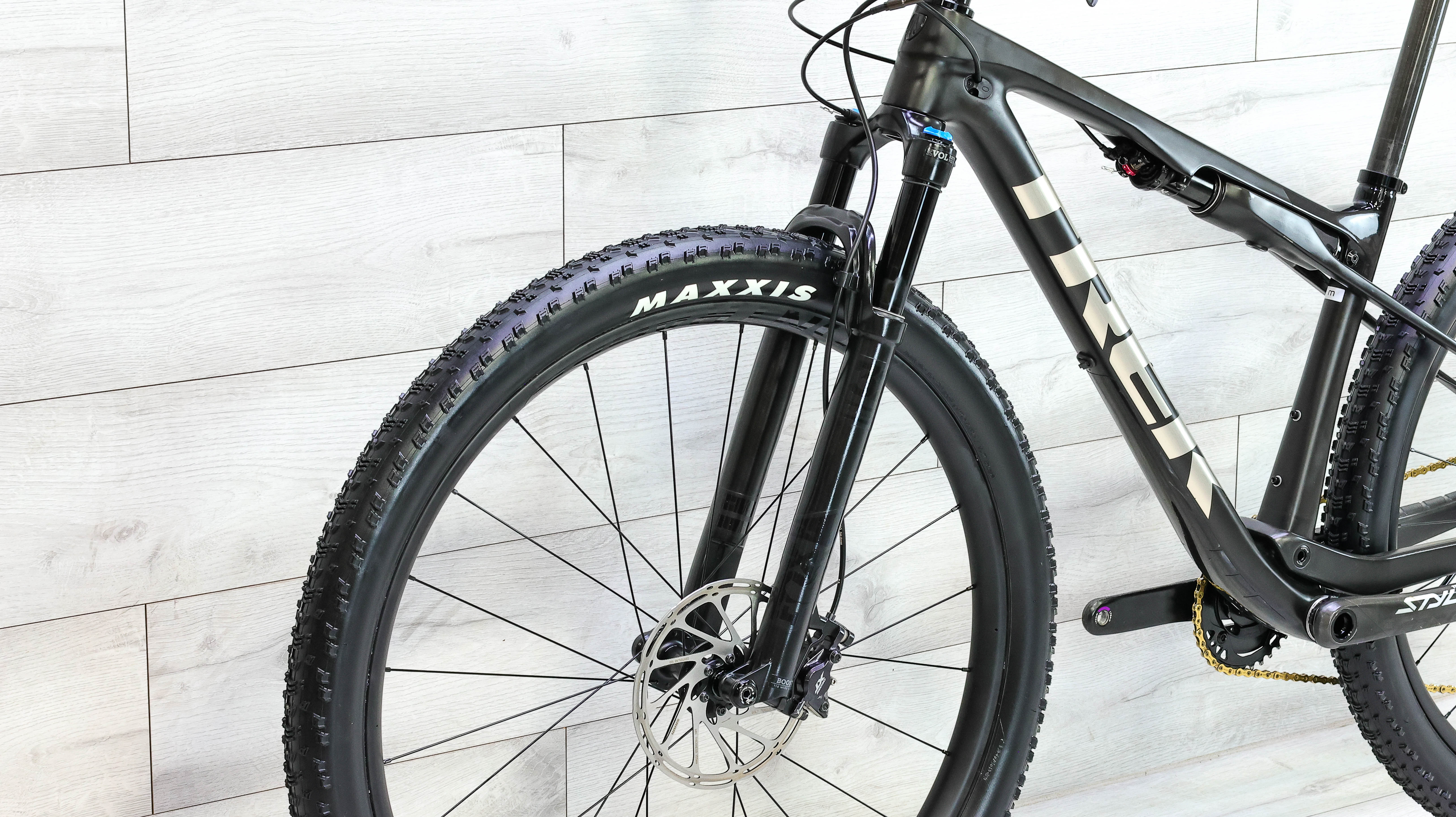 Trek Supercaliber 9.8 AXS Mountain Bike - 2020, Medium - Image 9