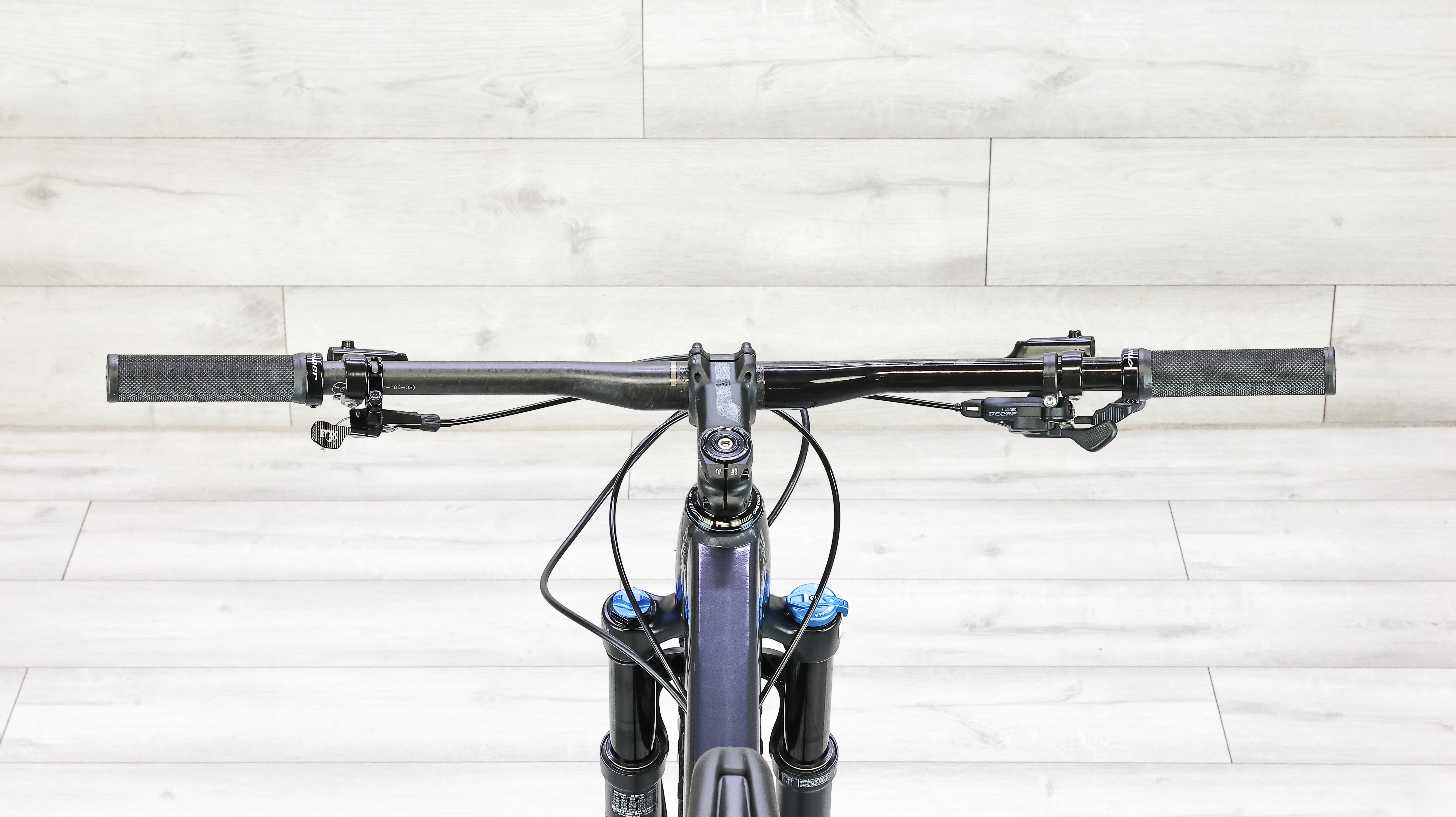 Trek X-Caliber 8 Factory Mountain Bike - 2022, Small - Image 11