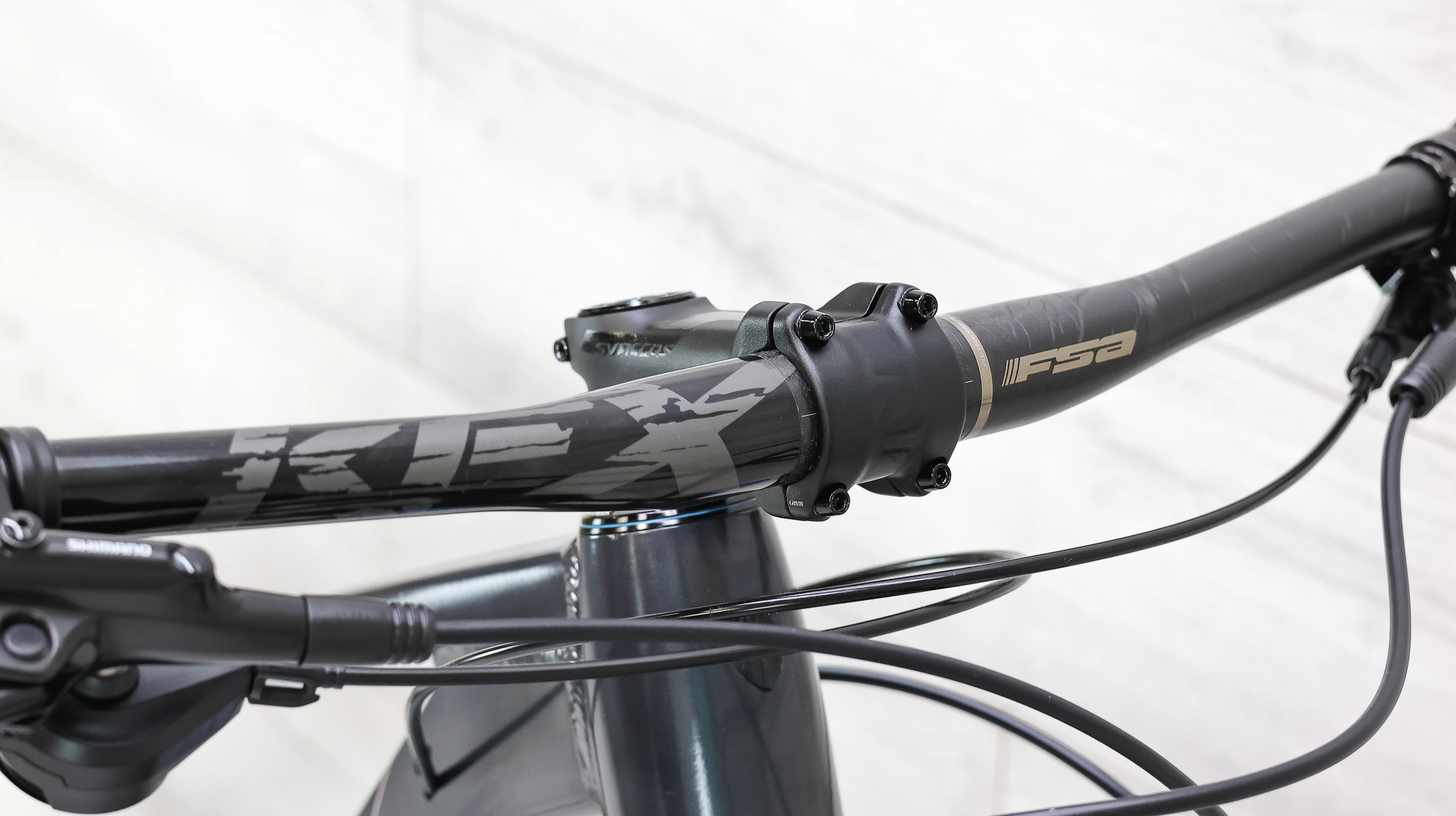 Trek X-Caliber 8 Factory Mountain Bike - 2022, Small - Image 13