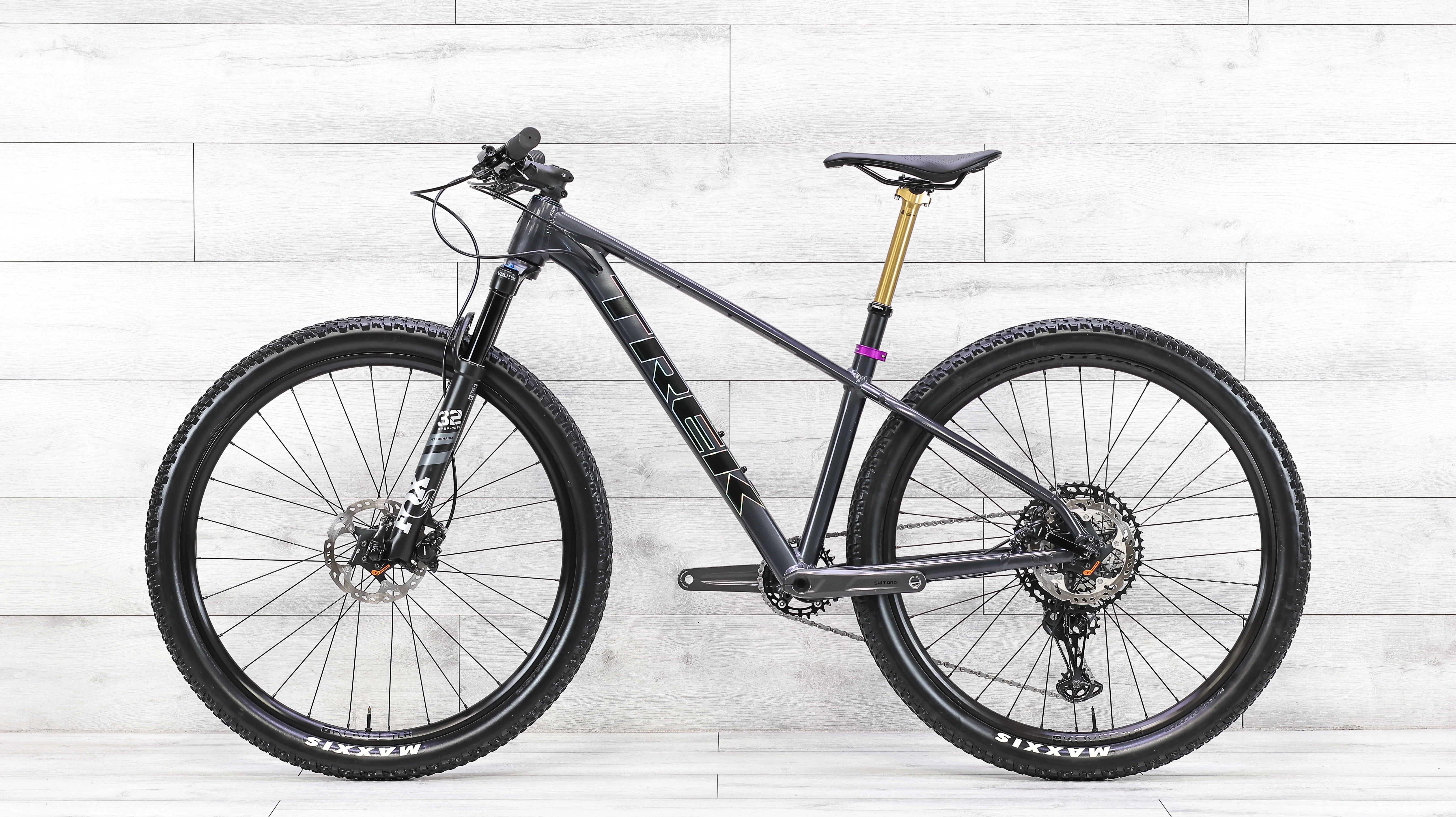 Trek X-Caliber 8 Factory Mountain Bike - 2022, Small - Image 2