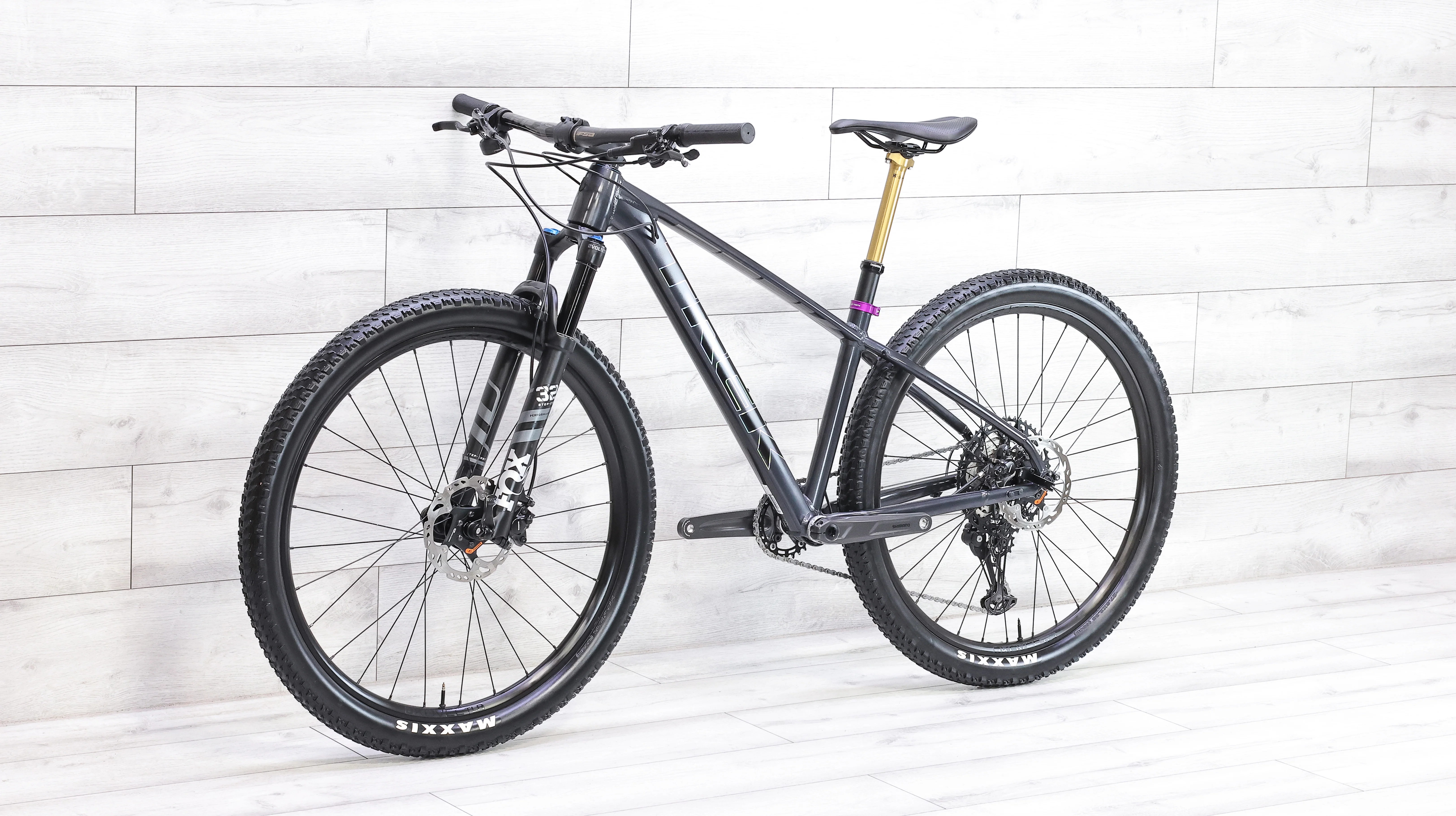 Trek X-Caliber 8 Factory Mountain Bike - 2022, Small - Image 4