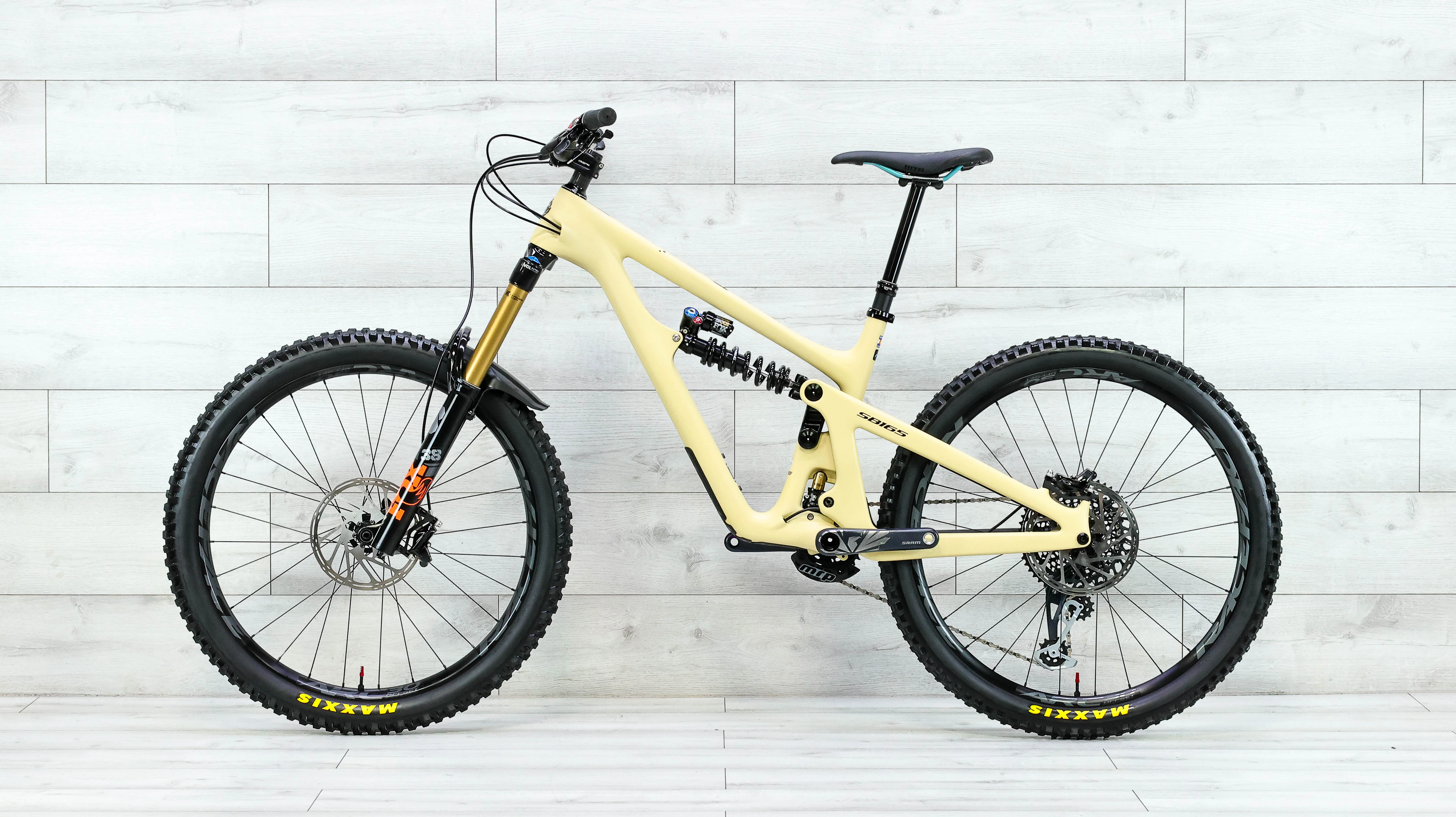 Yeti SB165 T2 Mountain Bike - 2022, Medium - Image 2