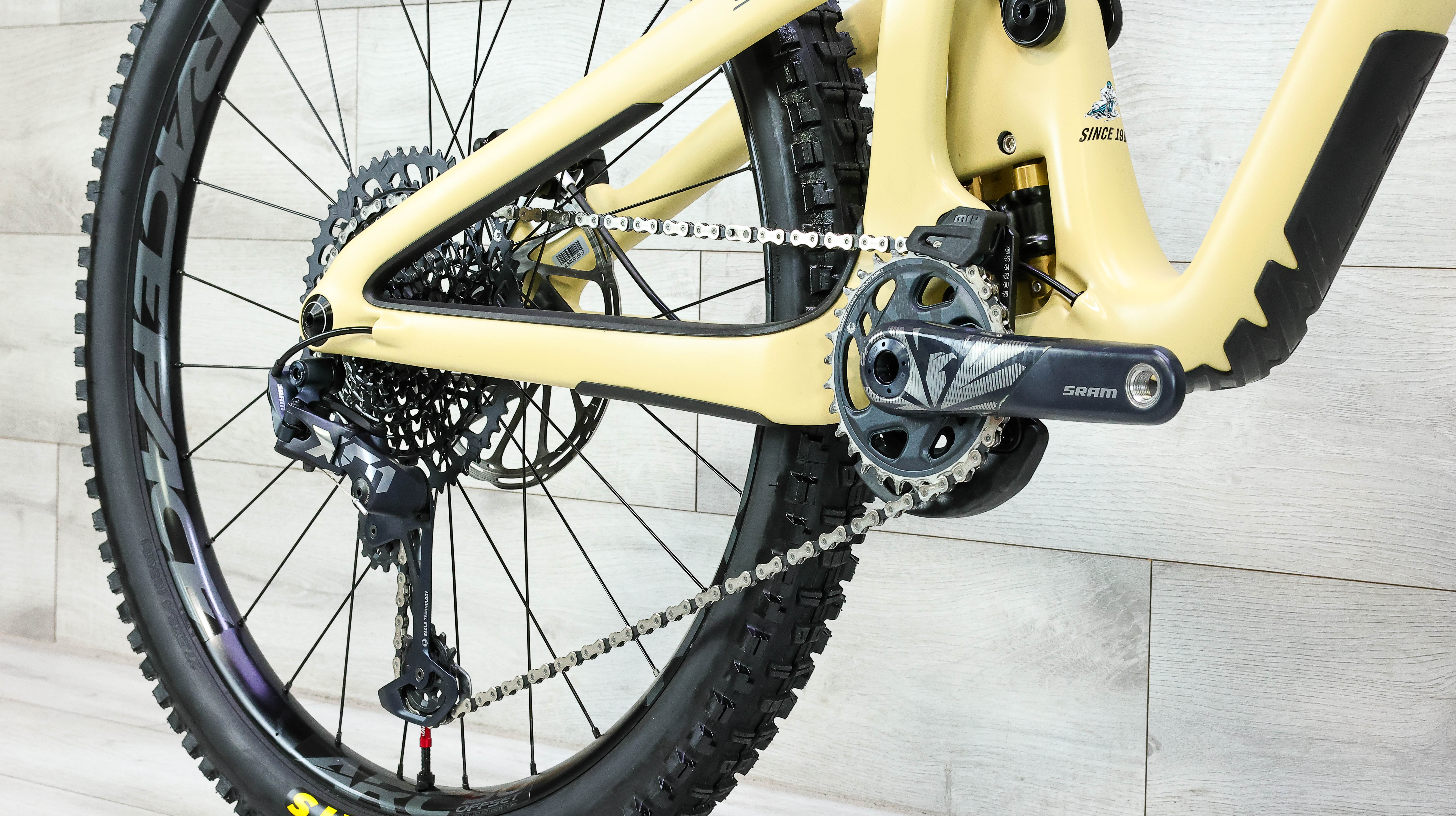 Yeti SB165 T2 Mountain Bike - 2022, Medium - Image 6