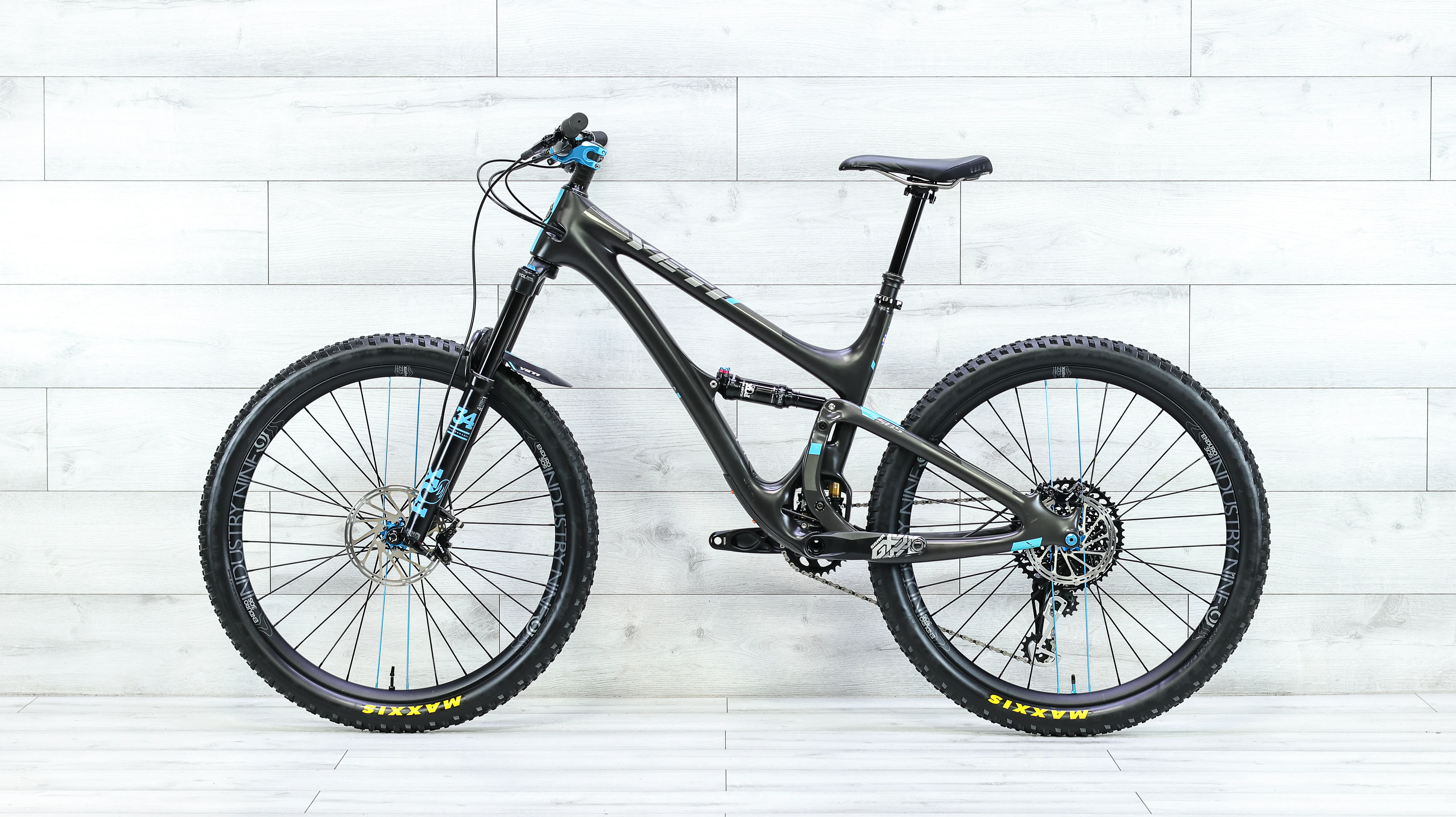 Yeti SB5 Mountain Bike - 2018, Medium - Image 2
