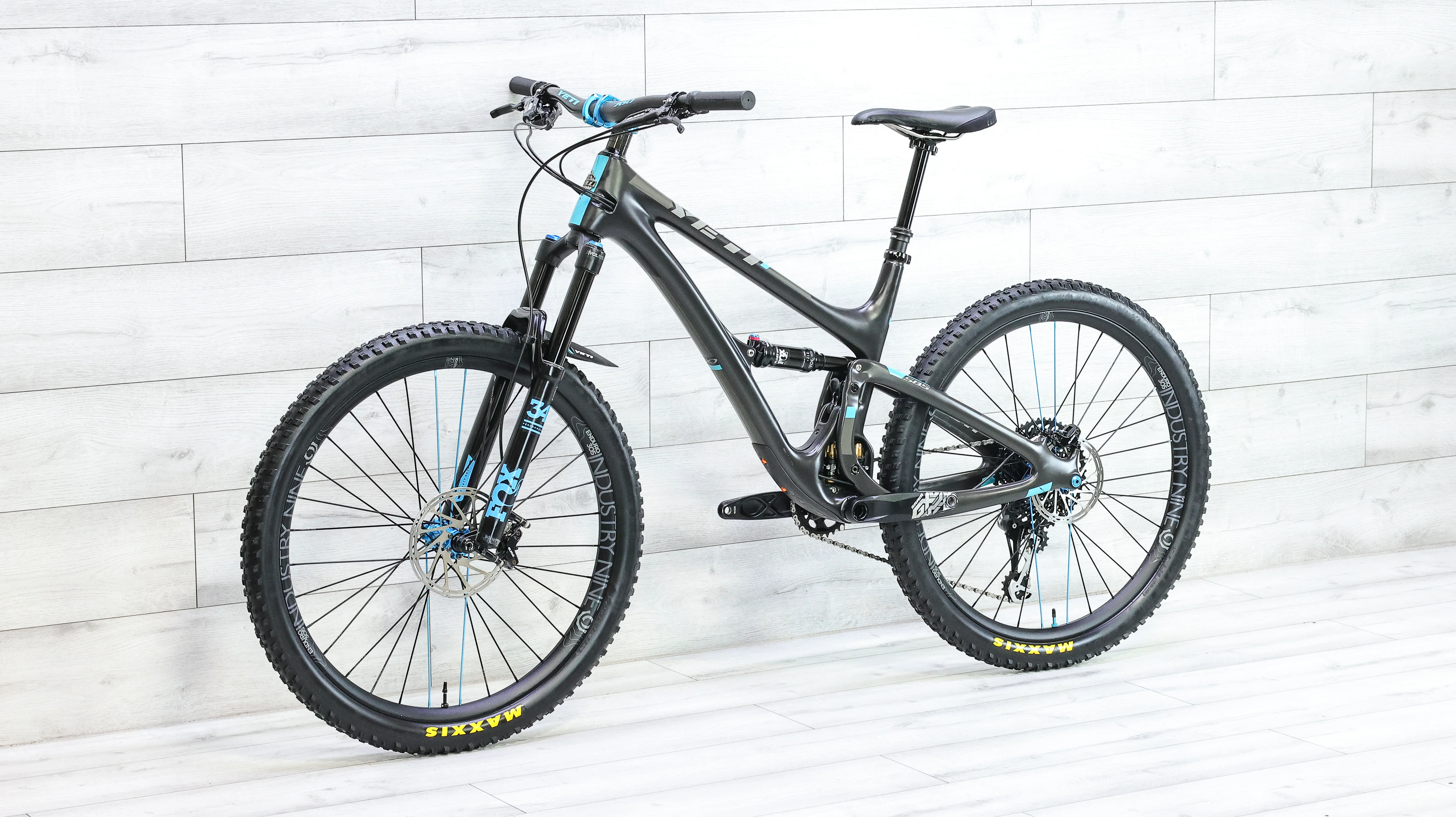Yeti SB5 Mountain Bike - 2018, Medium - Image 4